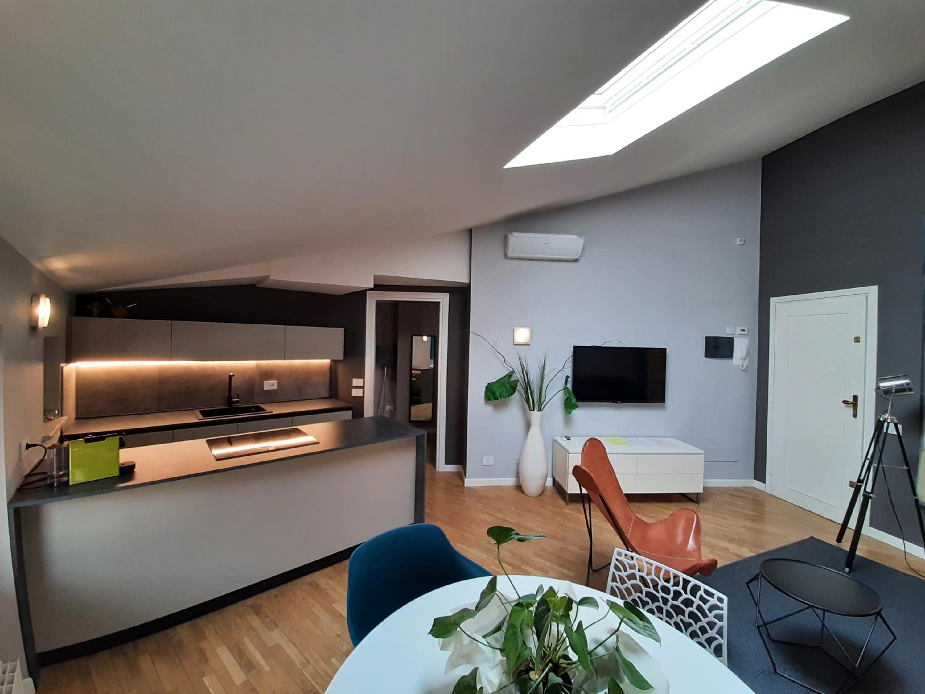 One-Bedroom Apartment - Photo 9