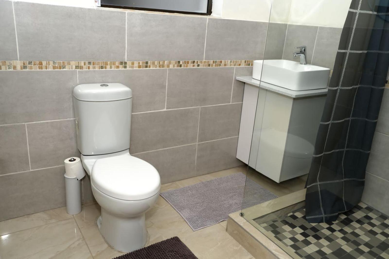 Double Room - Photo 4