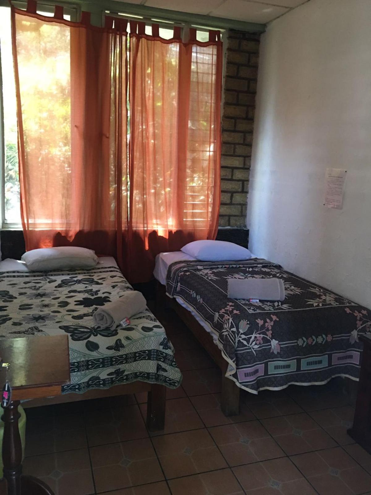 Double Room with Shared Bathroom photo 2
