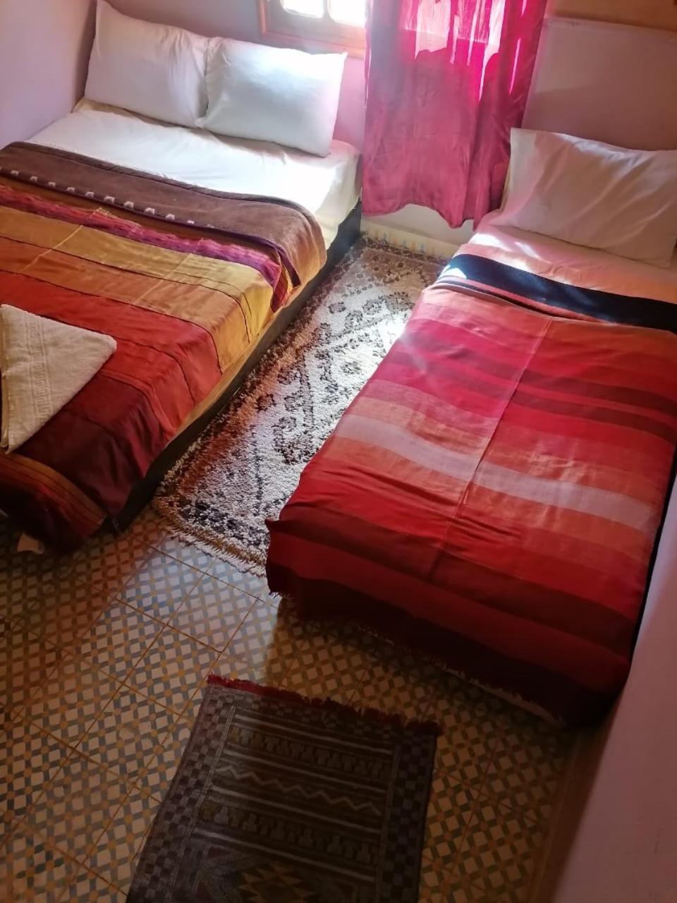 Triple Room with Private Bathroom - Photo 2