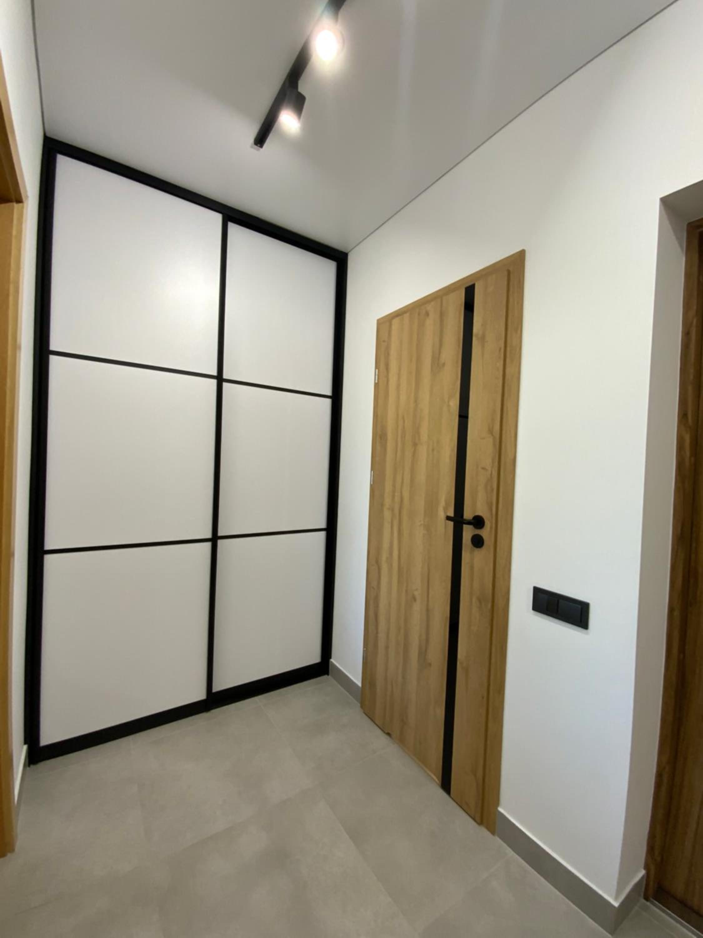 Two-Bedroom Apartment - Photo 5