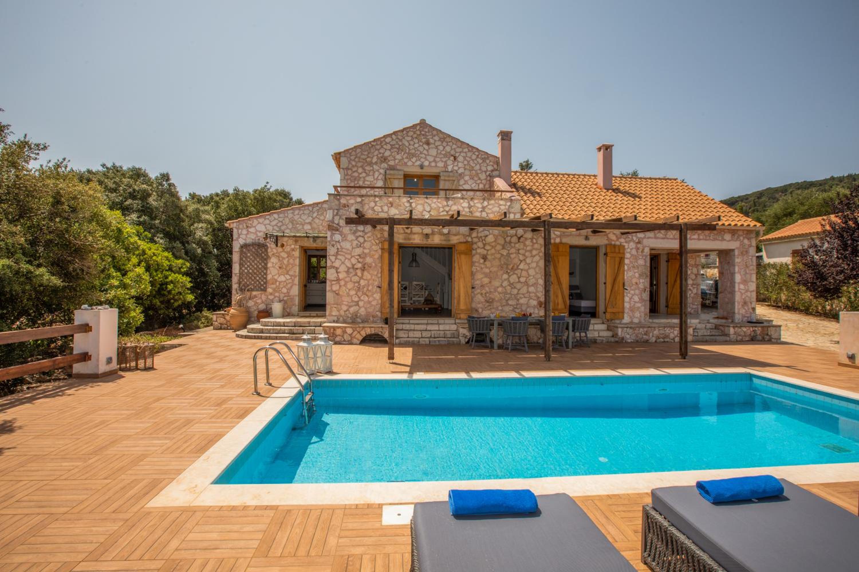 Villa photo 2