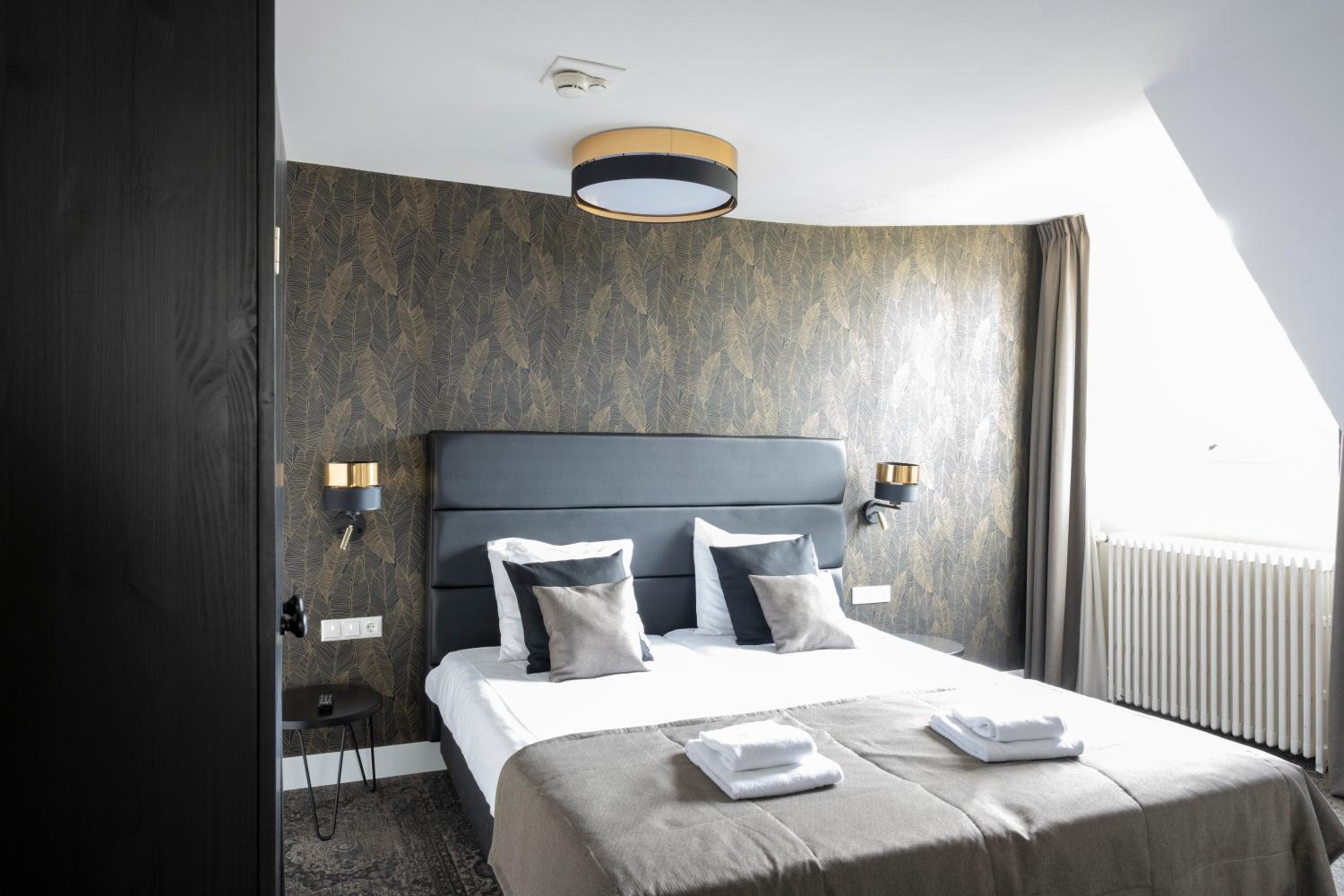 Standard Double Room - Photo 3