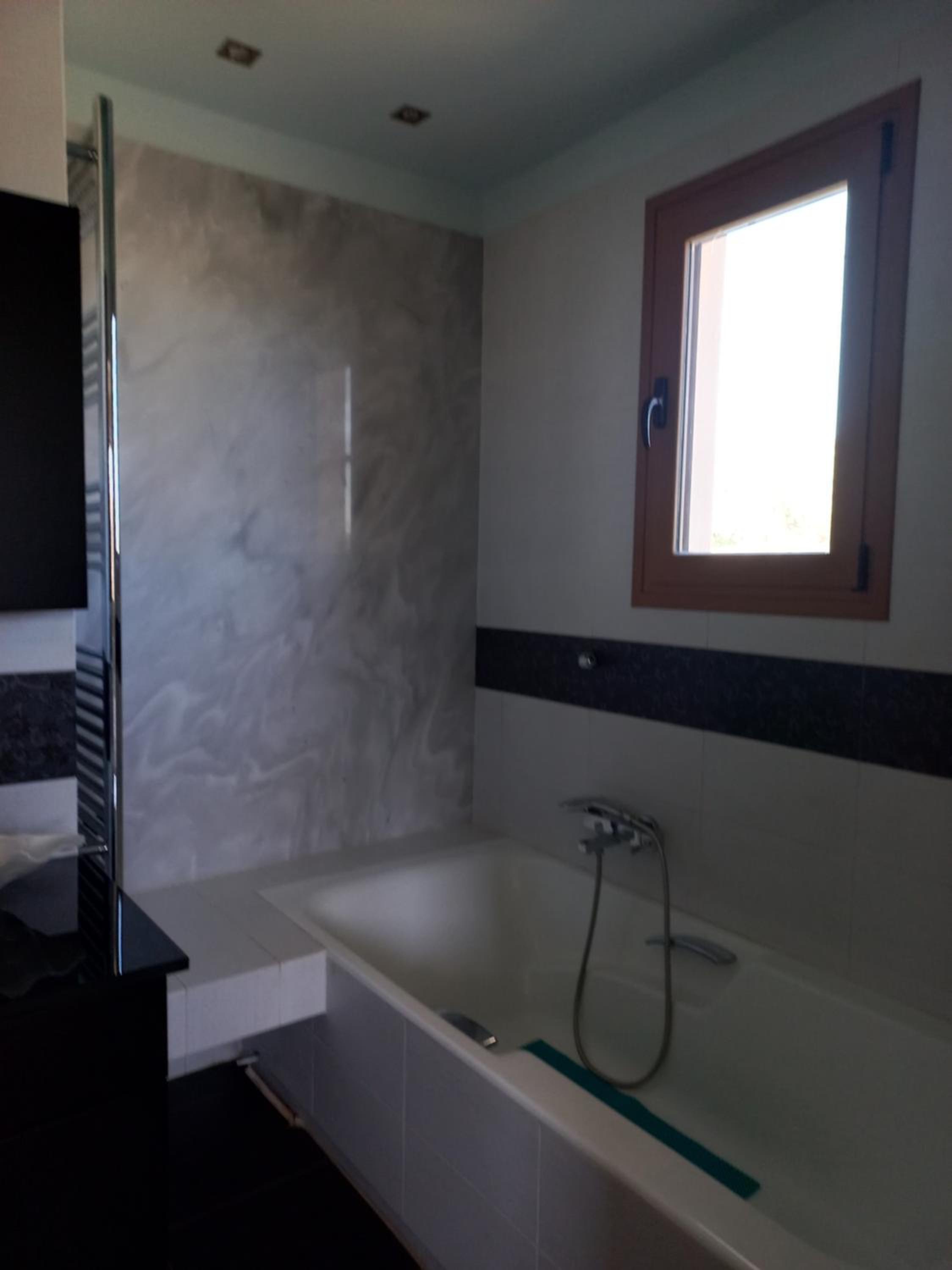 Two-Bedroom Apartment - Photo 2