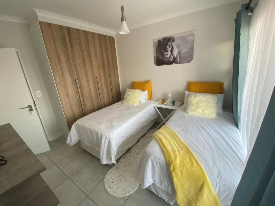 Two-Bedroom Apartment - Photo 9