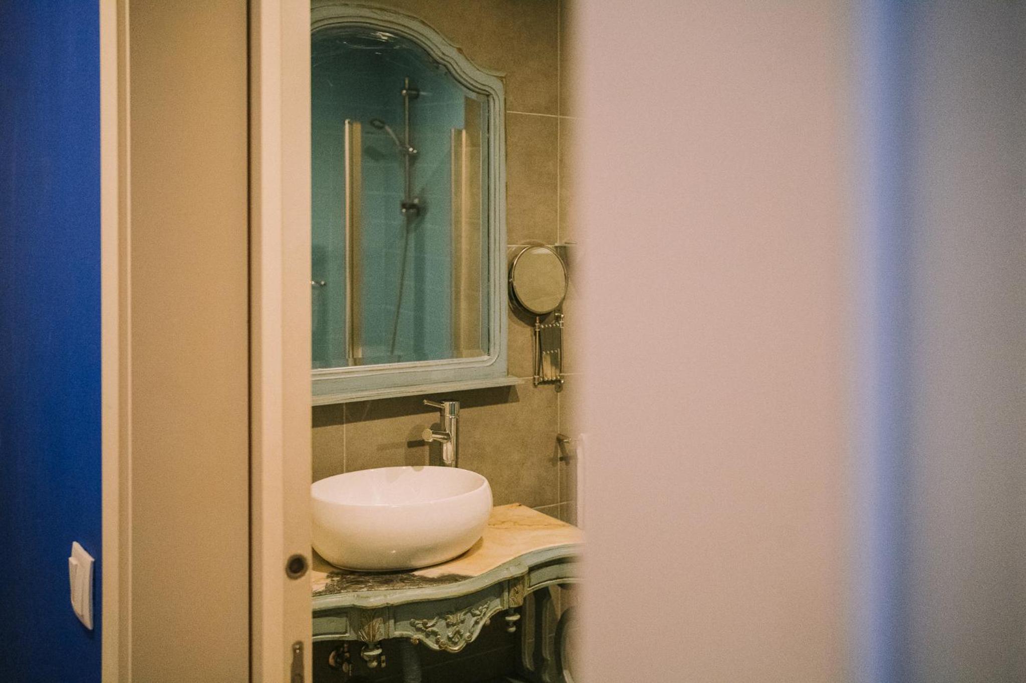Suite - Photo 4
