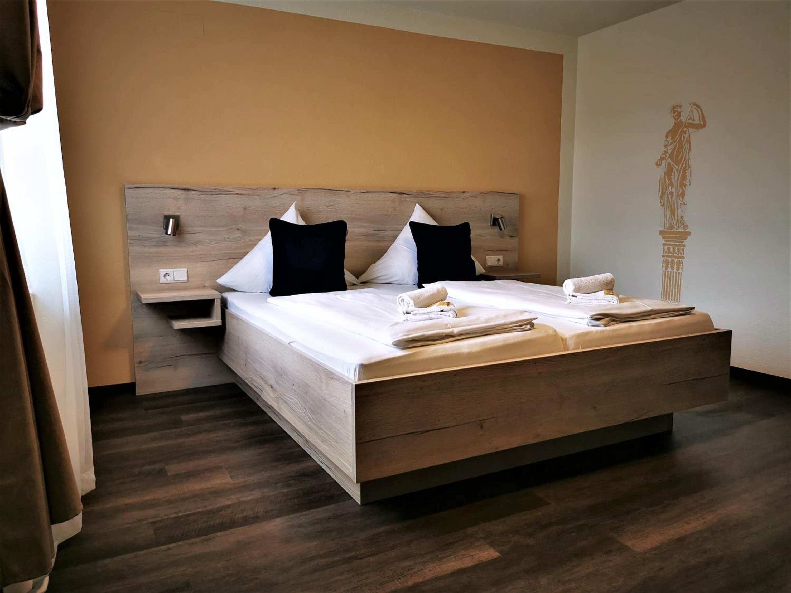 Double Room - Photo 4