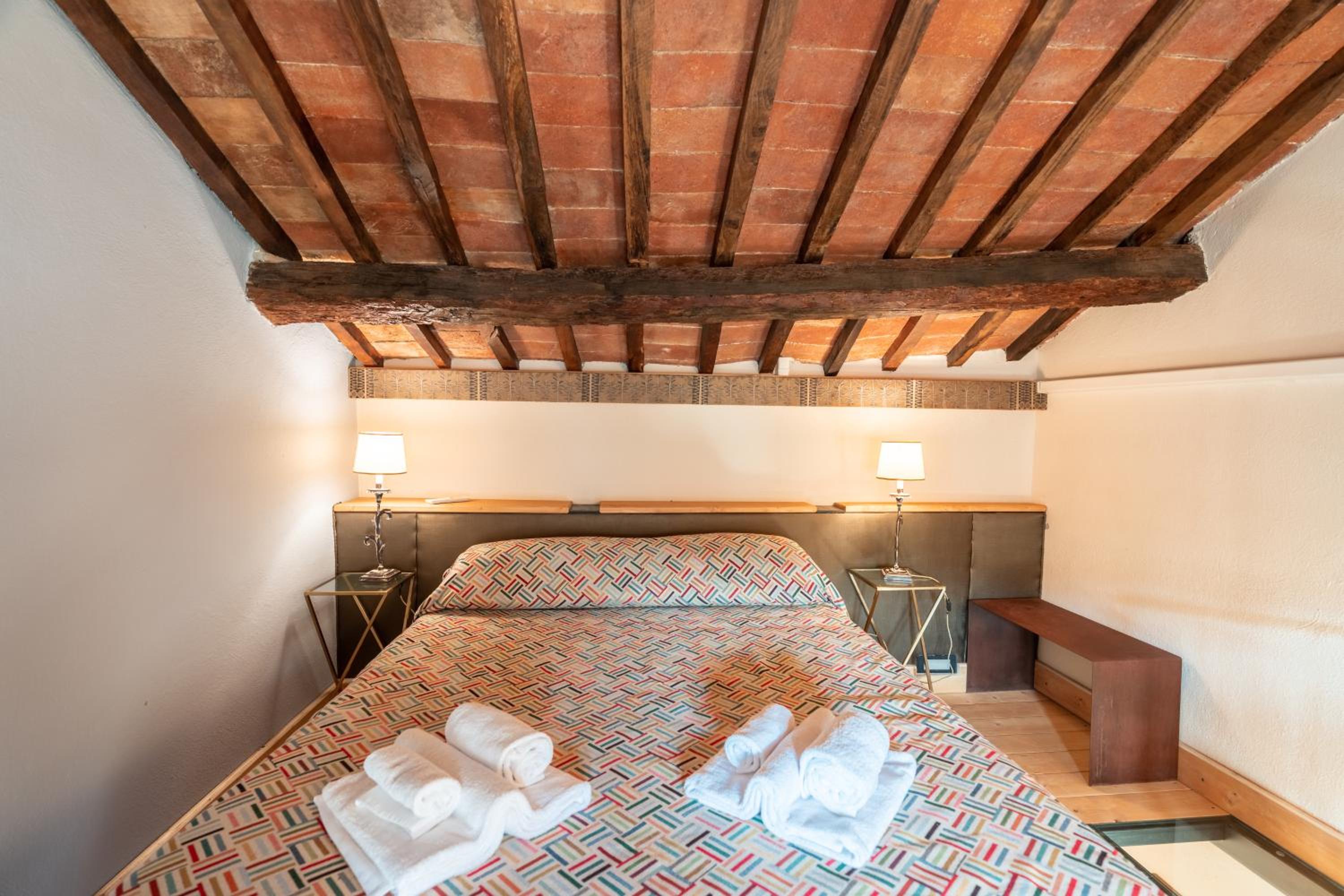 Triple Room - Photo 13