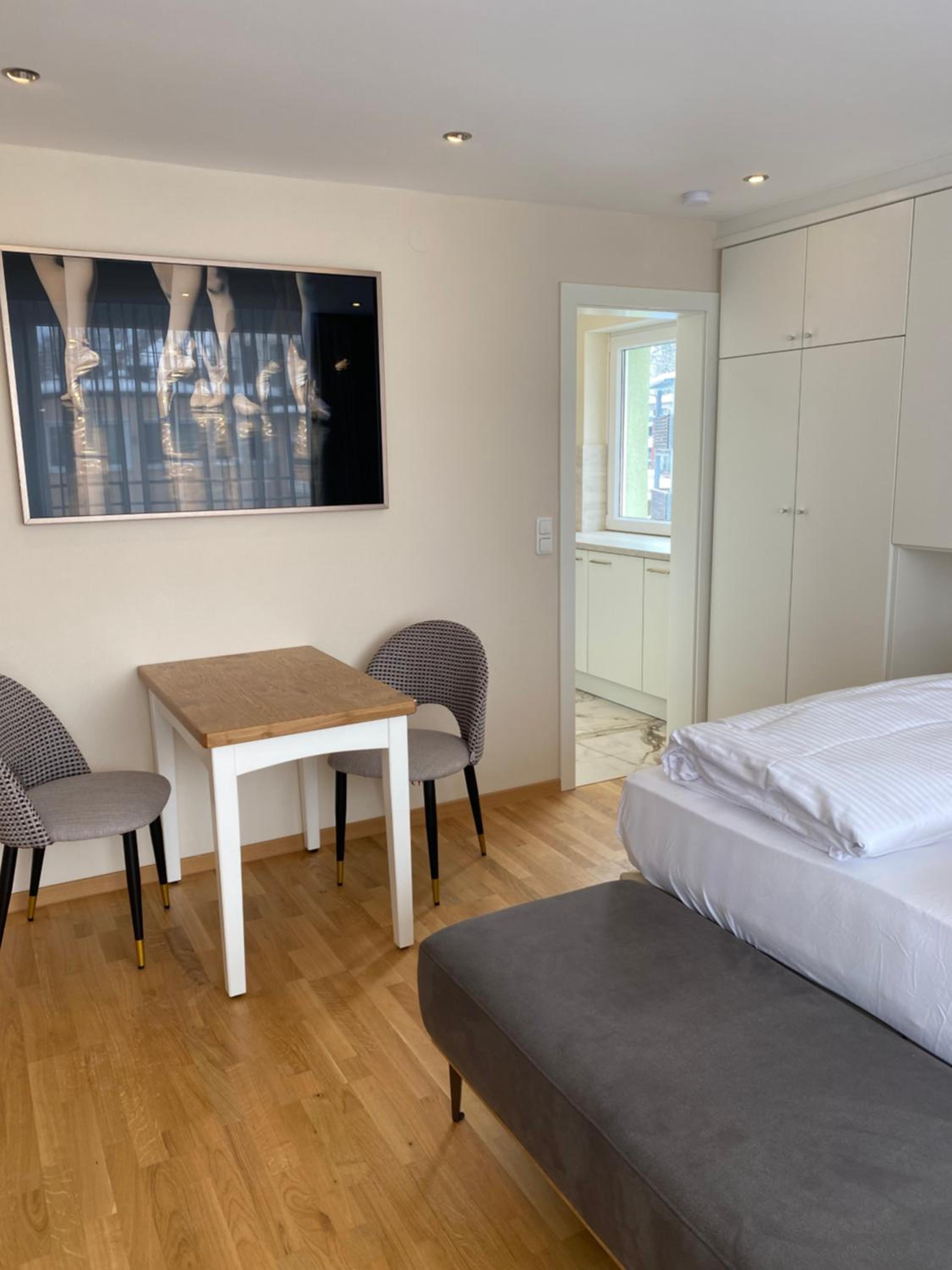 One-Bedroom Apartment - Photo 14