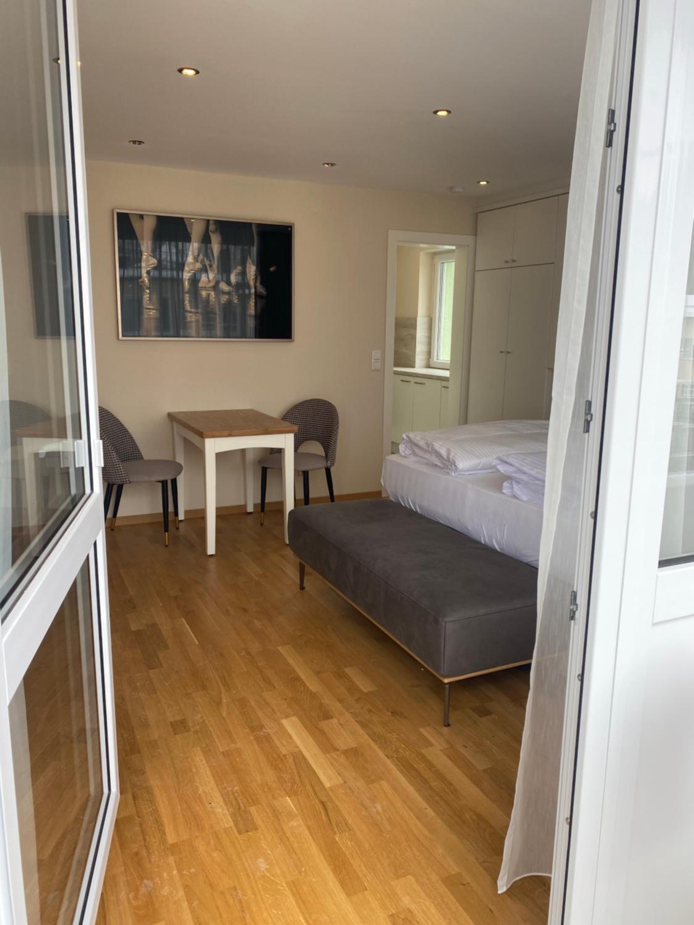 One-Bedroom Apartment - Photo 17