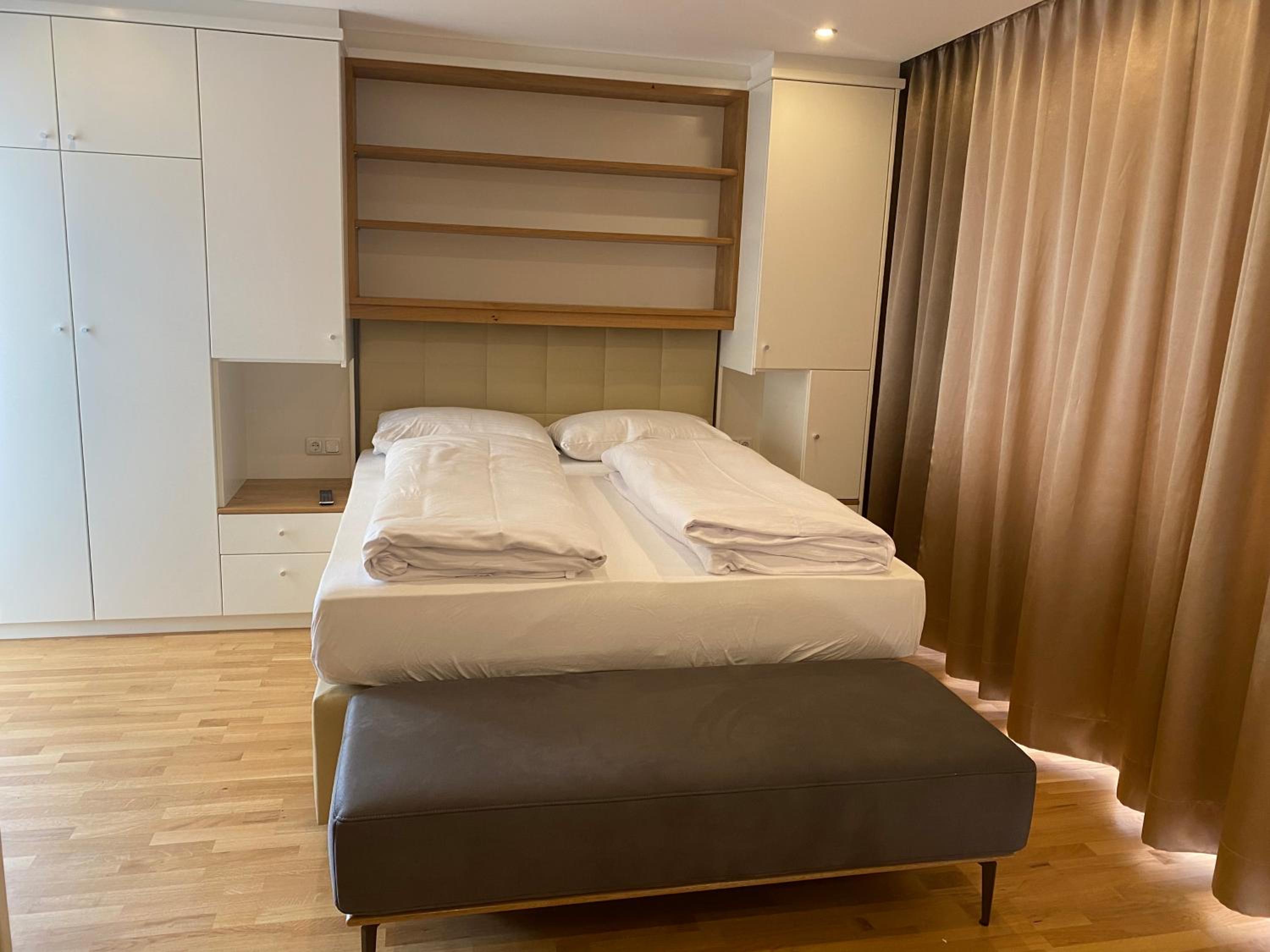 One-Bedroom Apartment - Photo 9