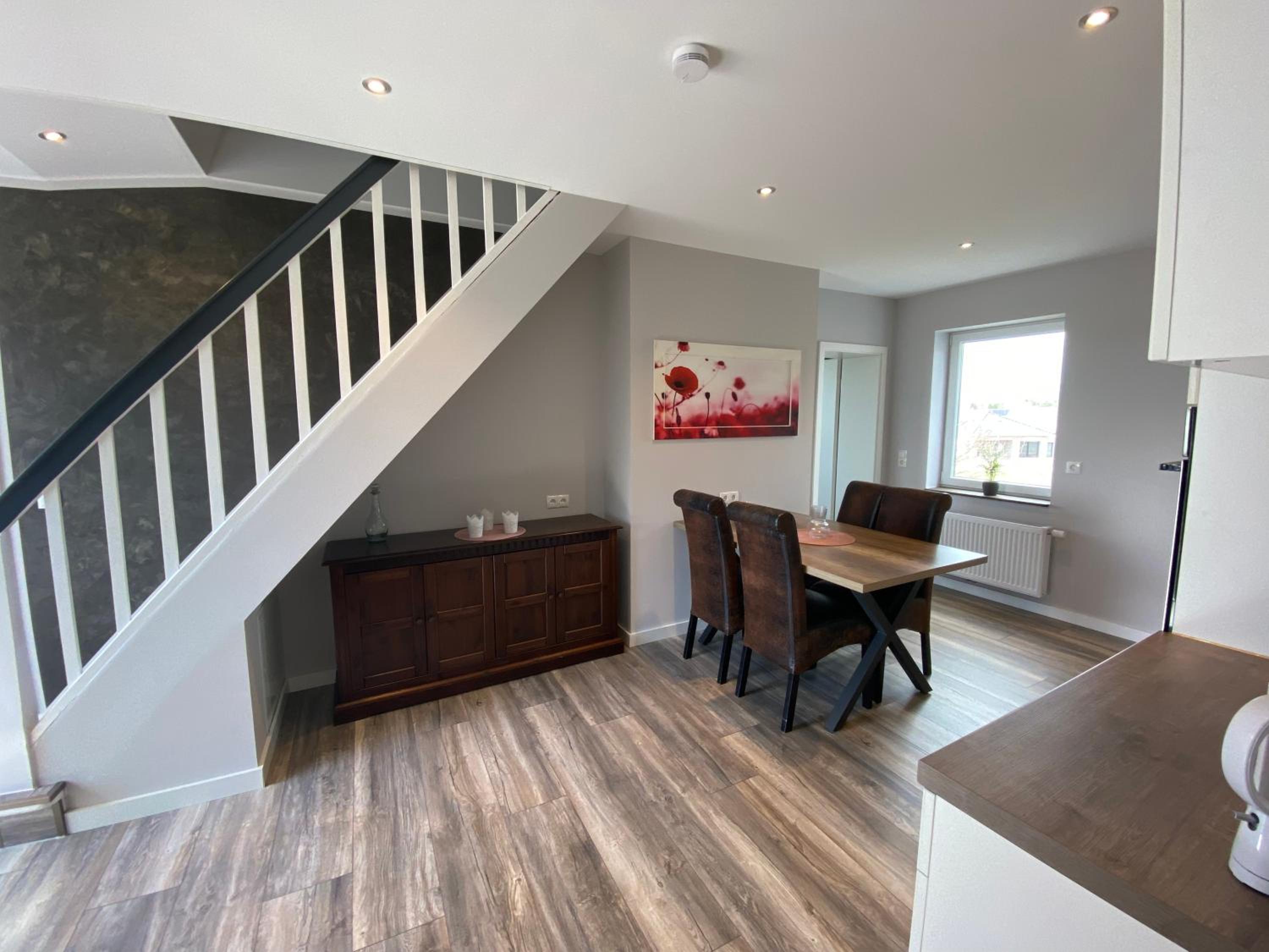 Duplex Suite - Photo 8