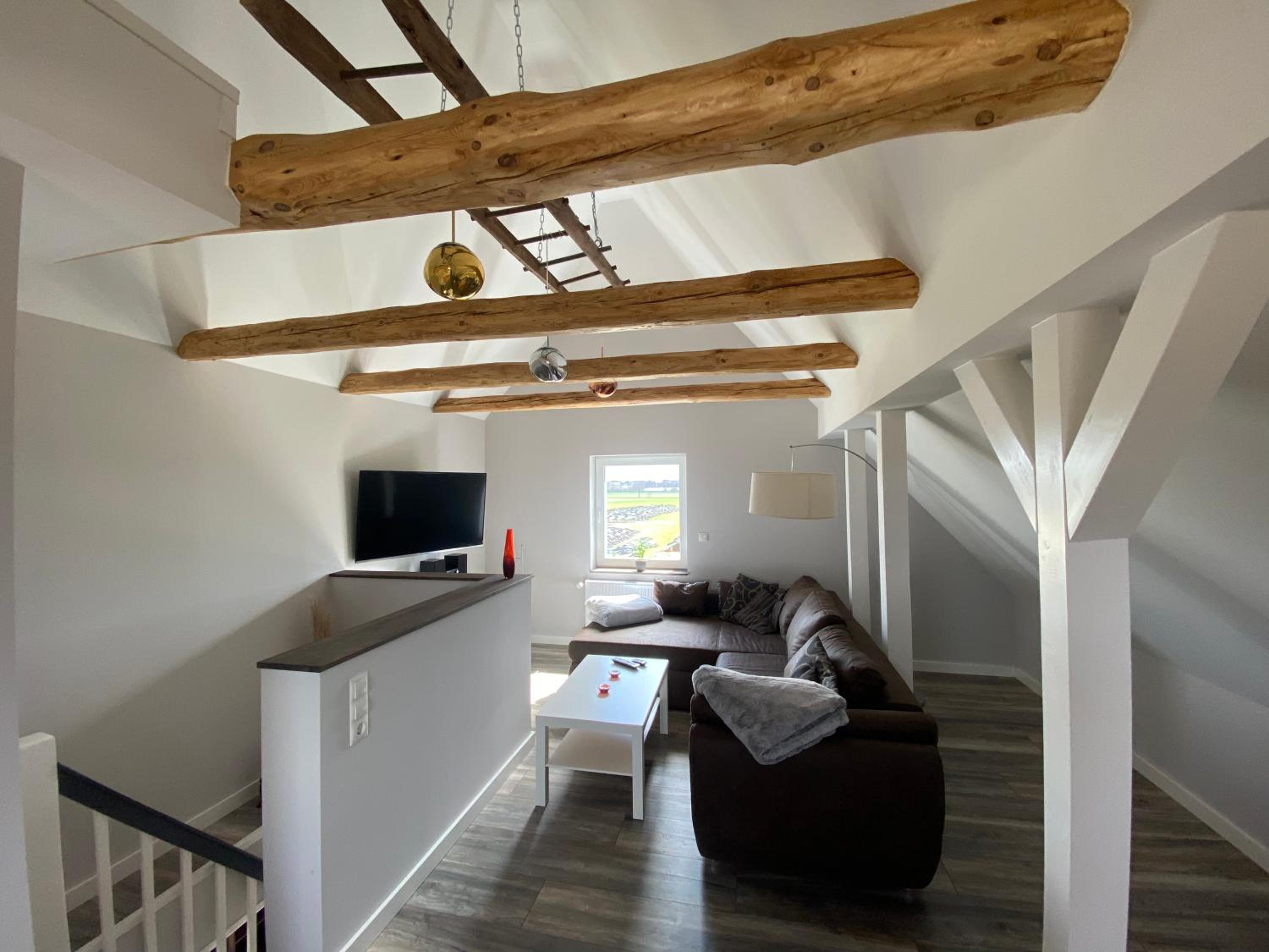 Duplex Suite - Photo 9