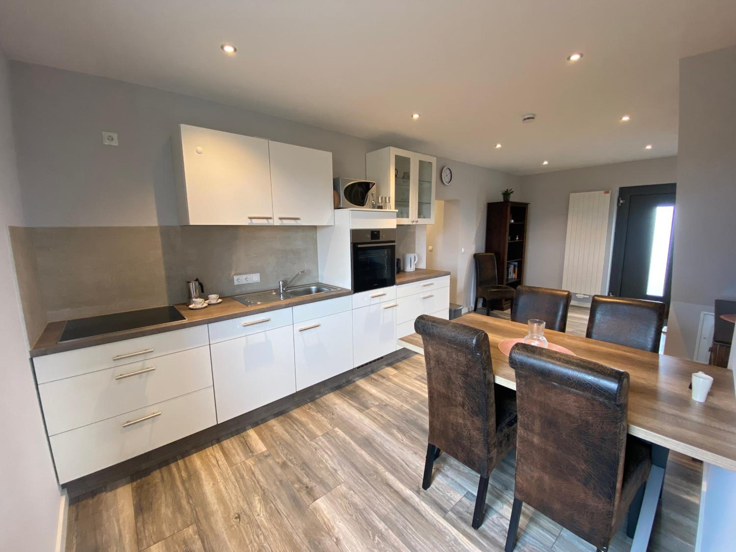 Duplex Suite - Photo 10