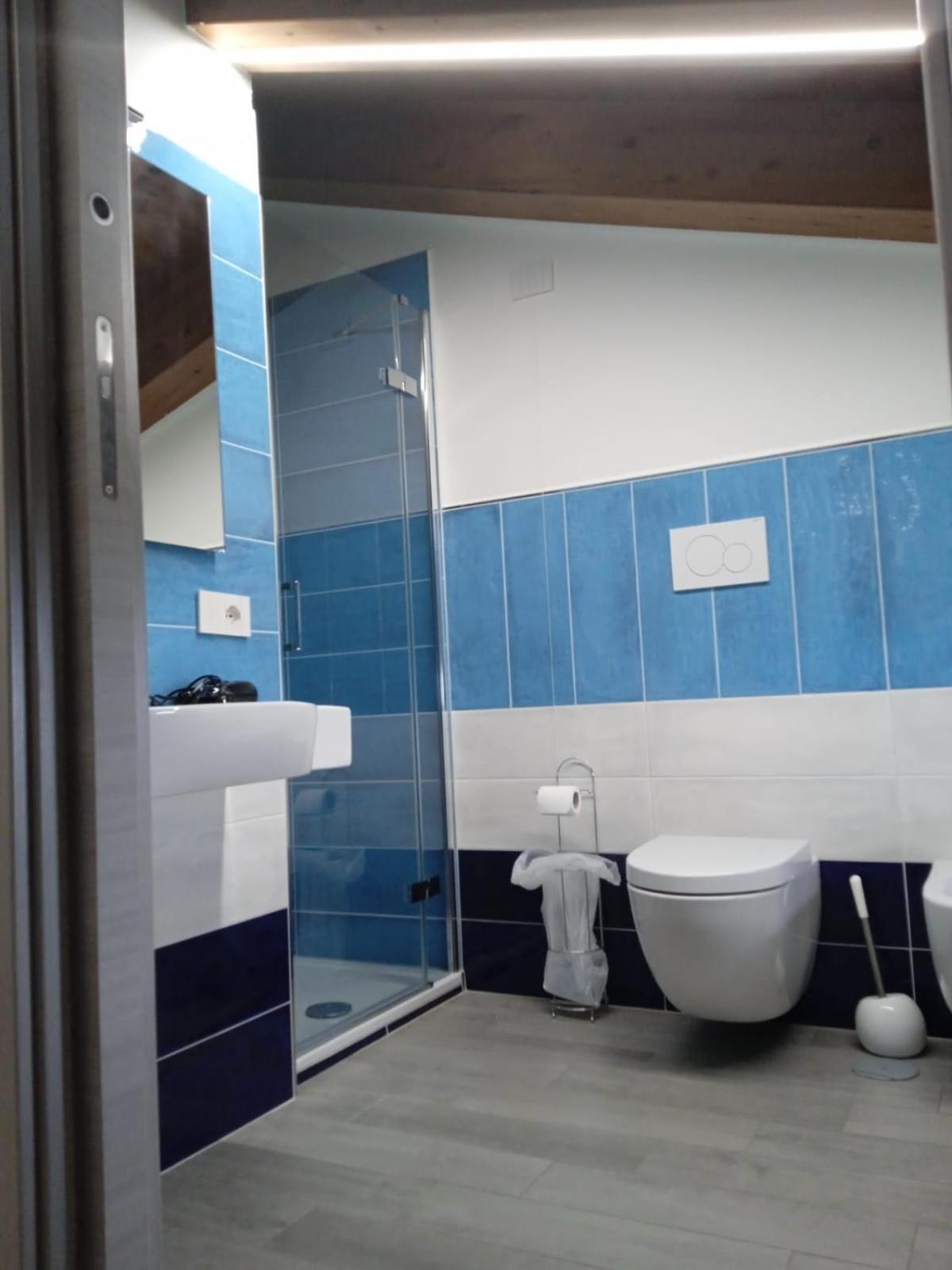 Large Double Room photo 2