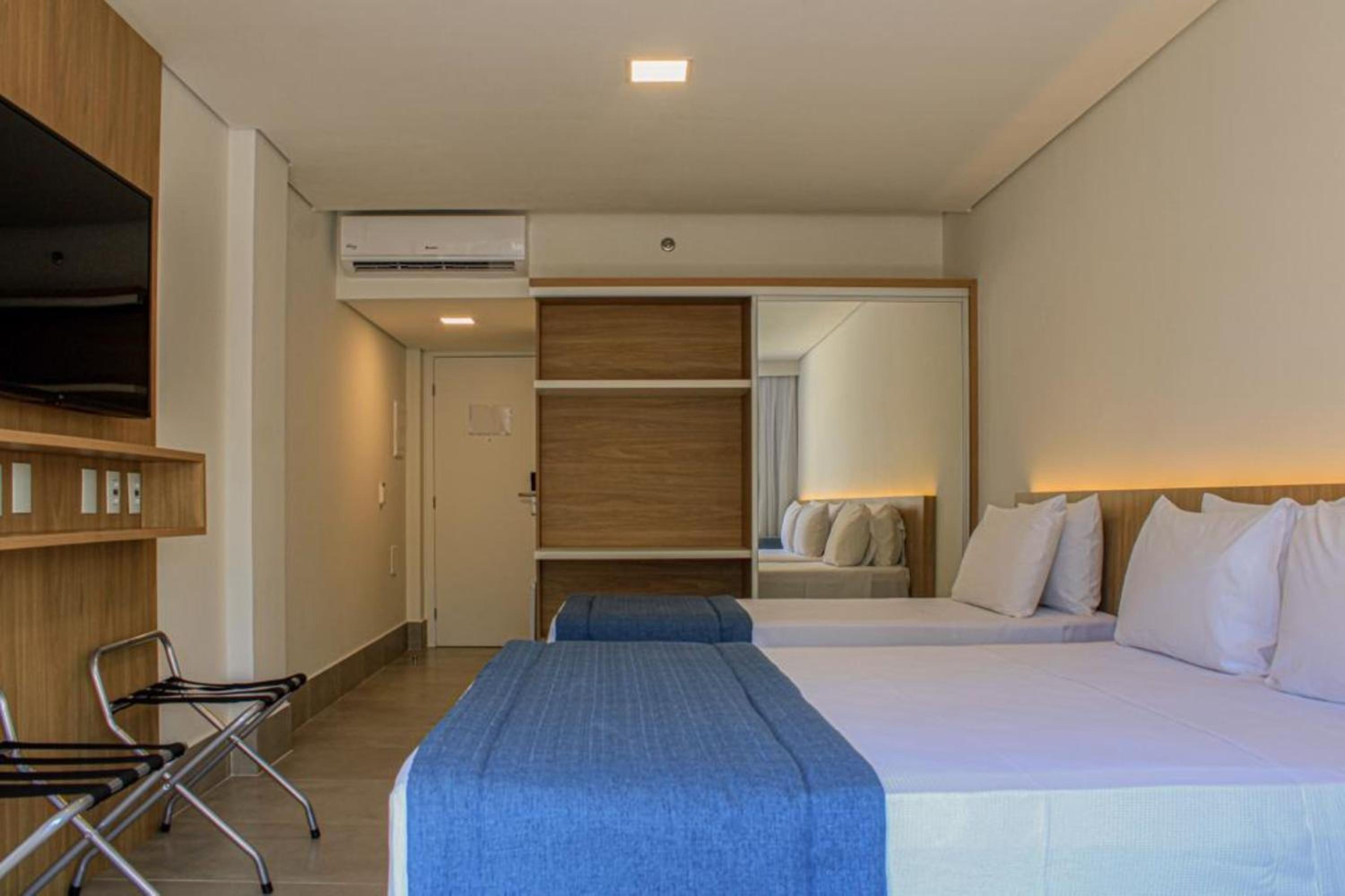 Suite Excellence Dbl + 1 (ground floor with pool on balcony) photo 2