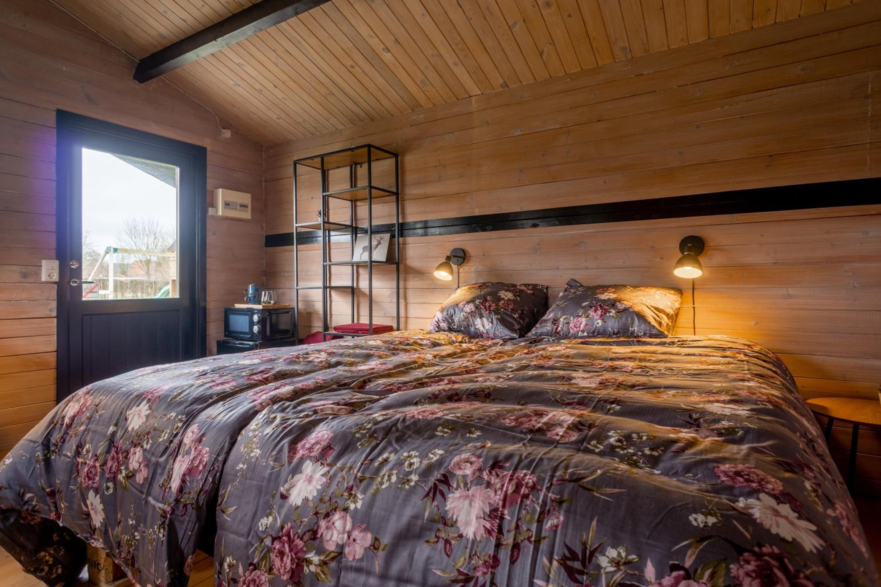 One-Bedroom House photo 3