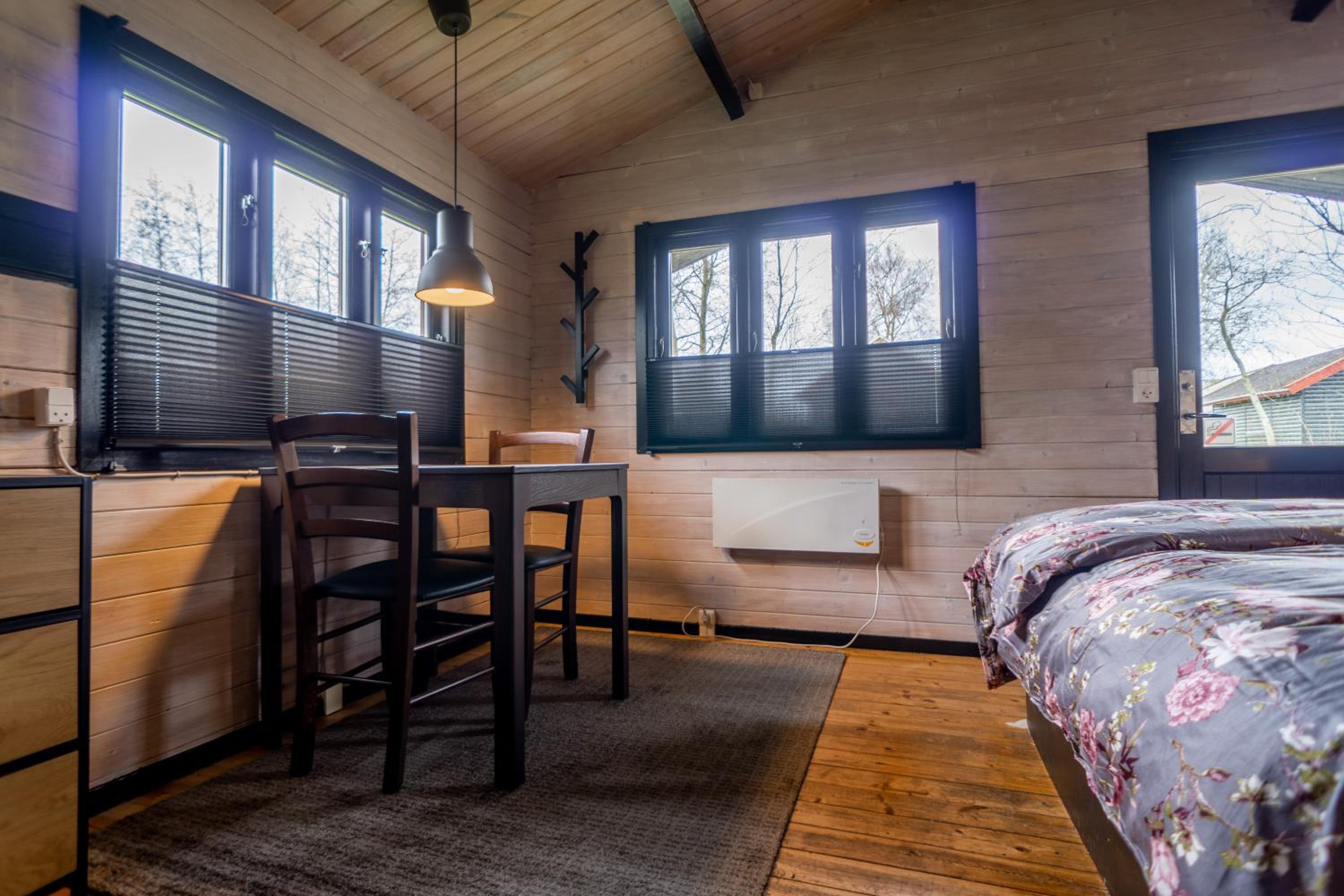 One-Bedroom House photo 3