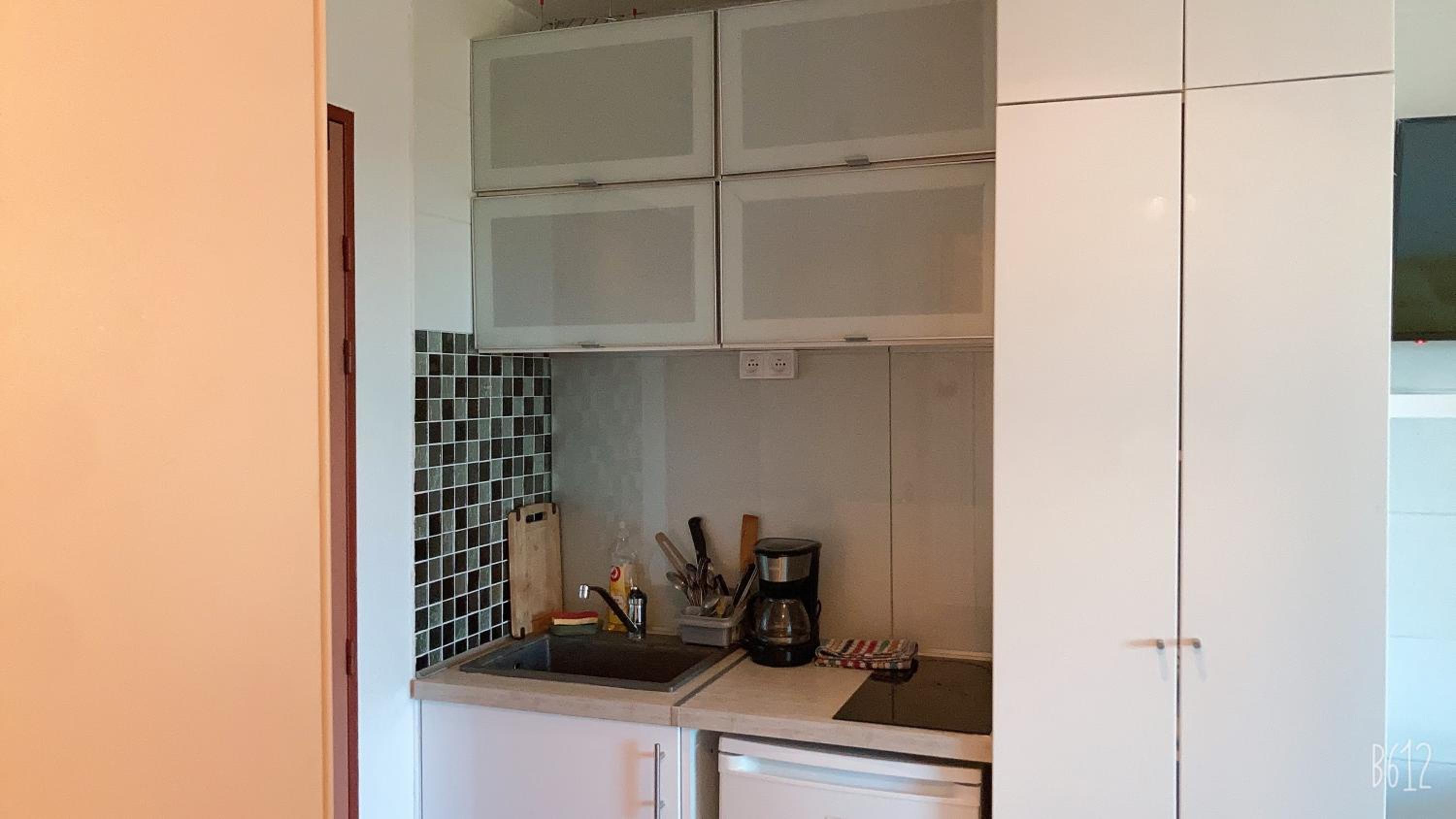 Studio Apartment - Photo 7