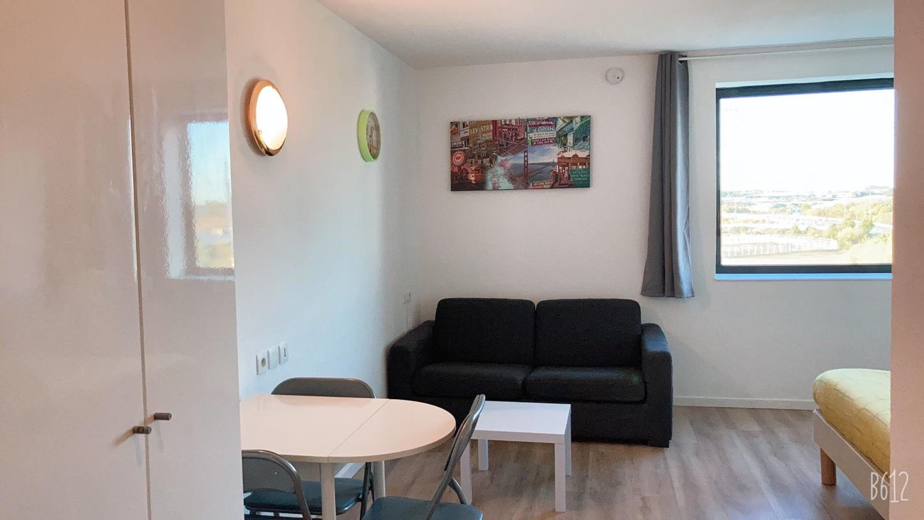 Studio Apartment - Photo 5