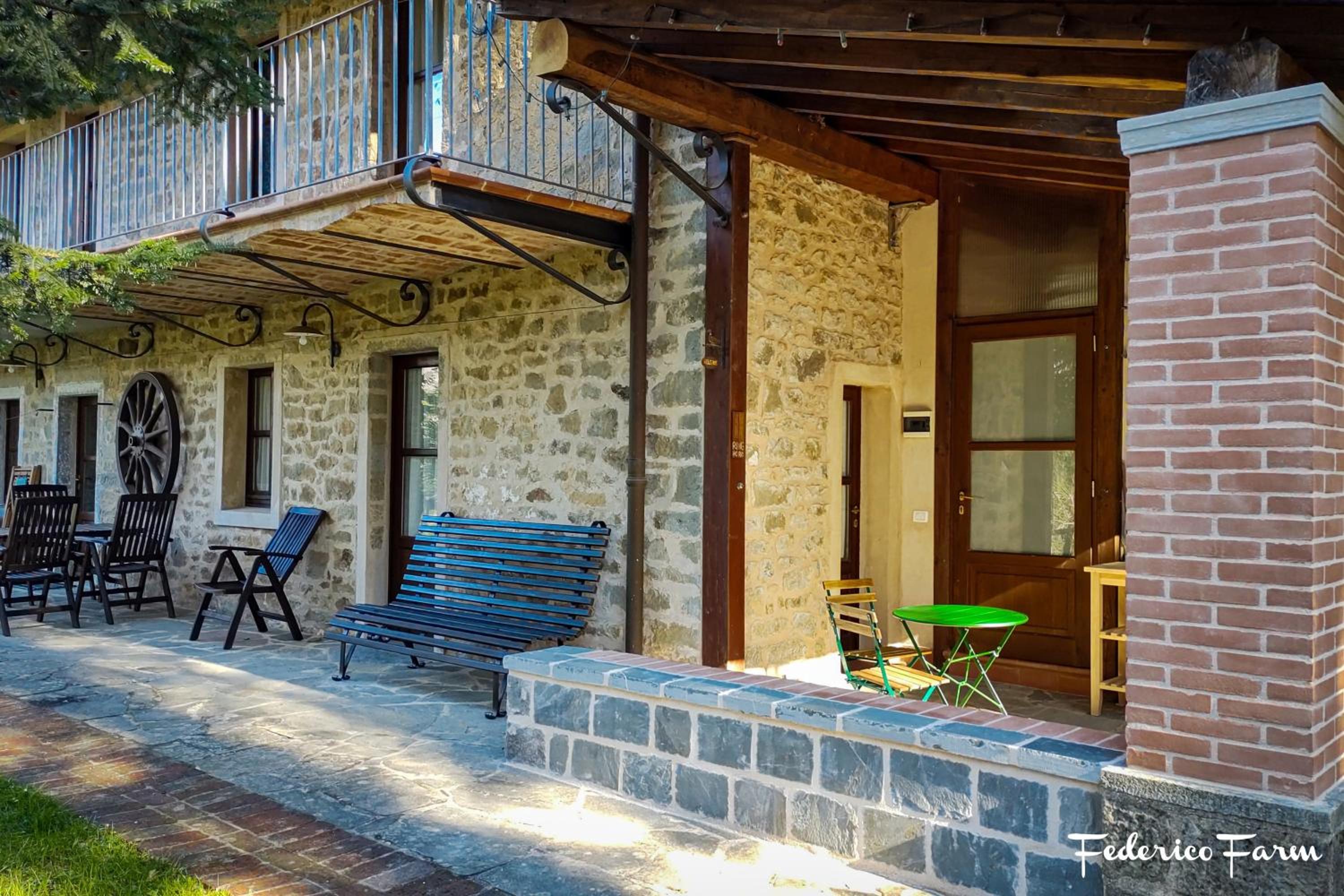 Double Room with Patio - Photo 8