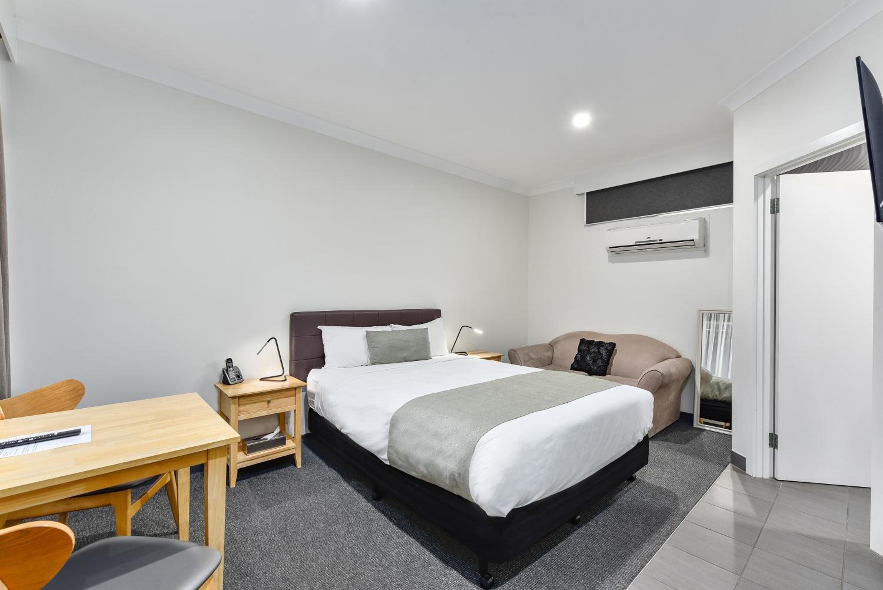 Deluxe Double Room - Photo 2