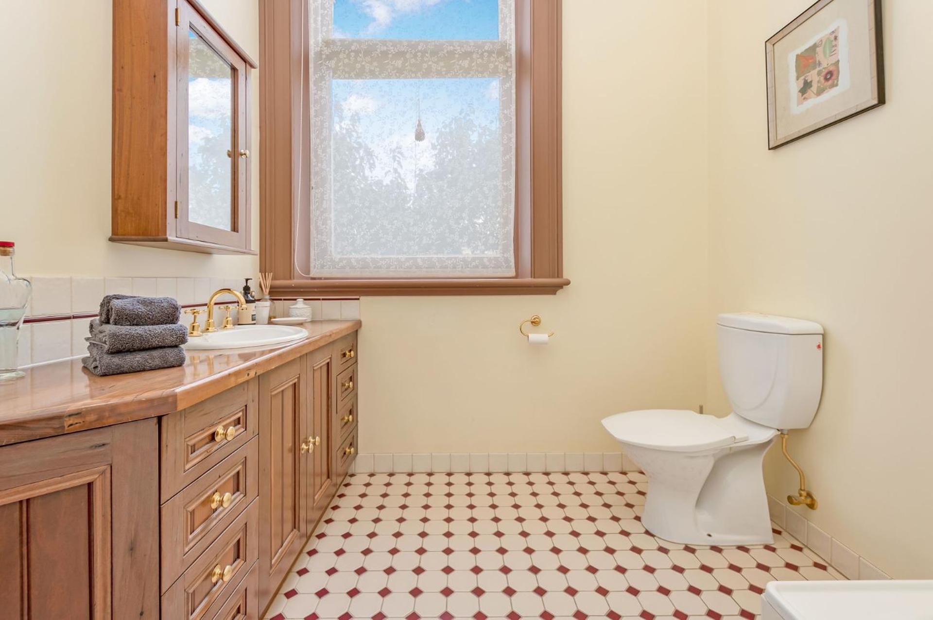Tower Suite photo 3