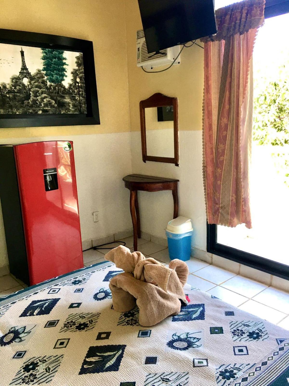 Double Room with Balcony - Photo 1