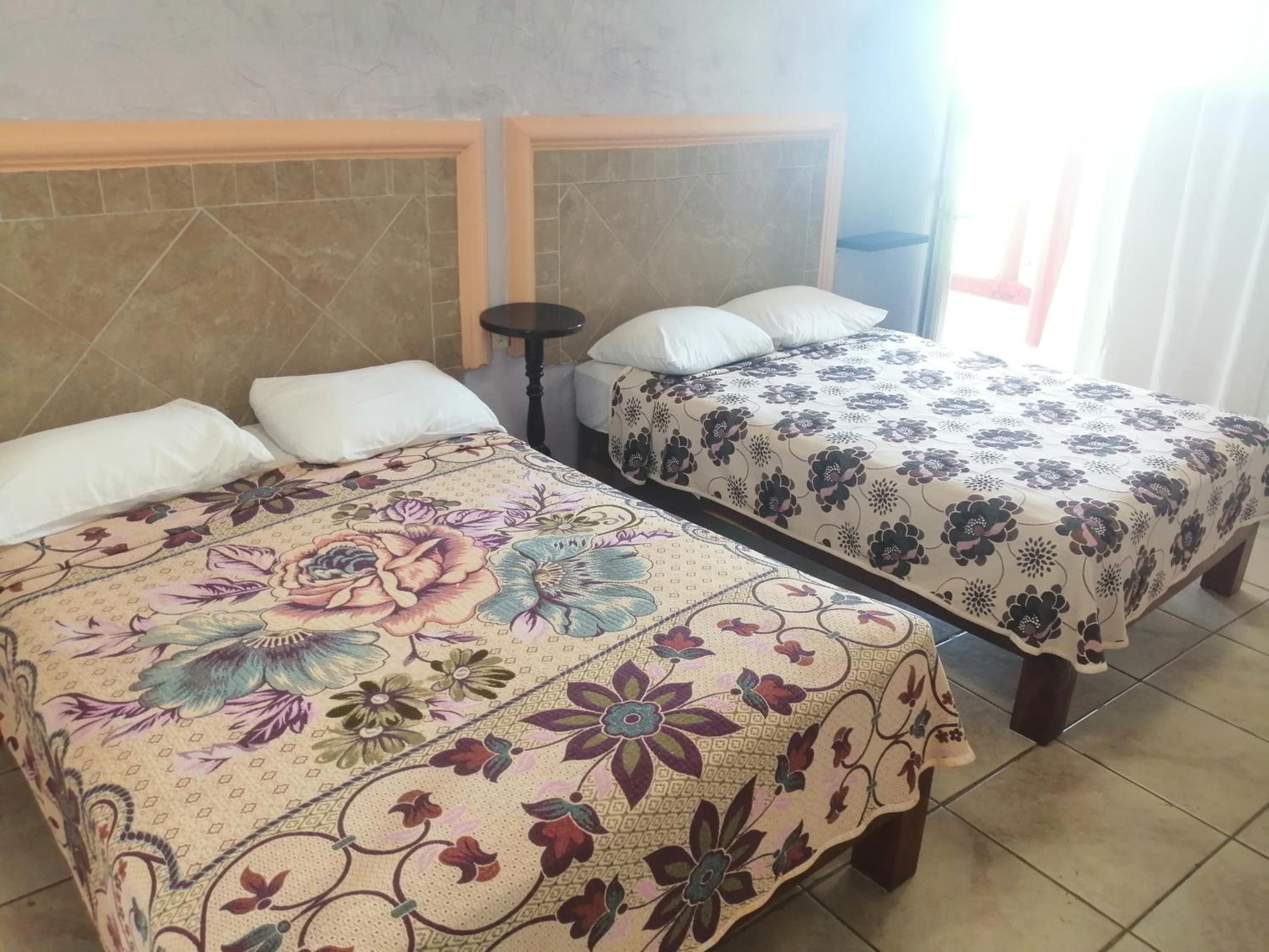 Standard Quadruple Room - Photo 3