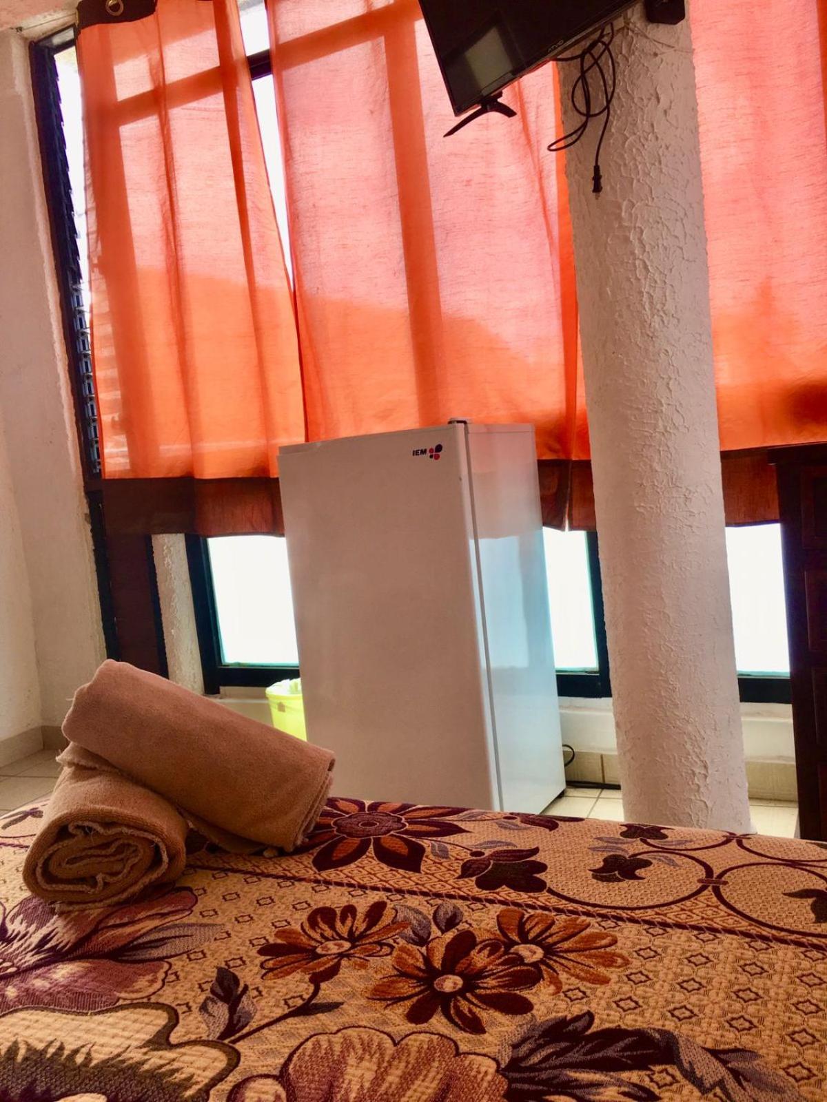 Triple Room with View - Photo 5