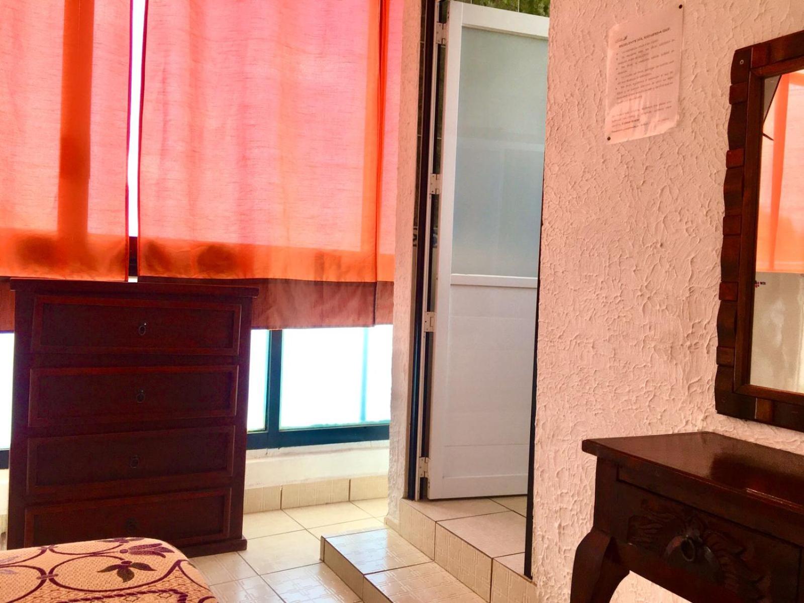 Triple Room with View - Photo 4