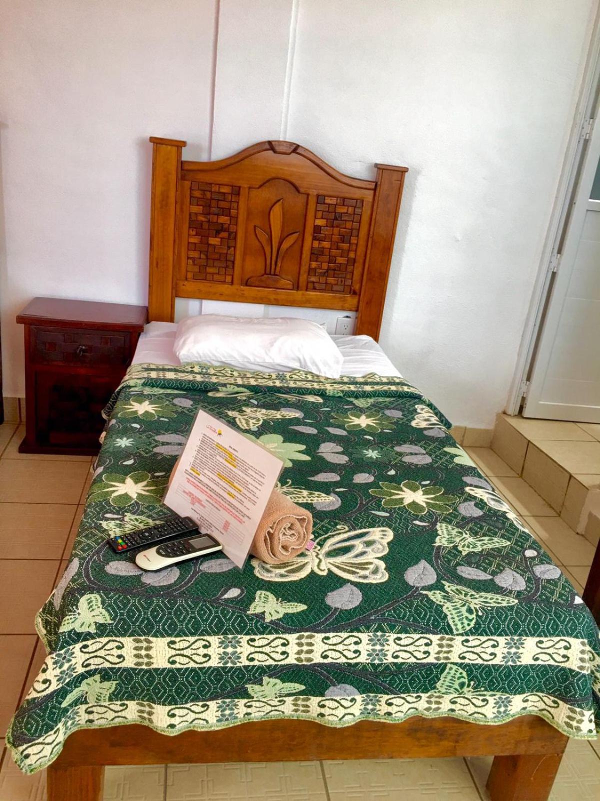 Quadruple Room with Sea View - Photo 1