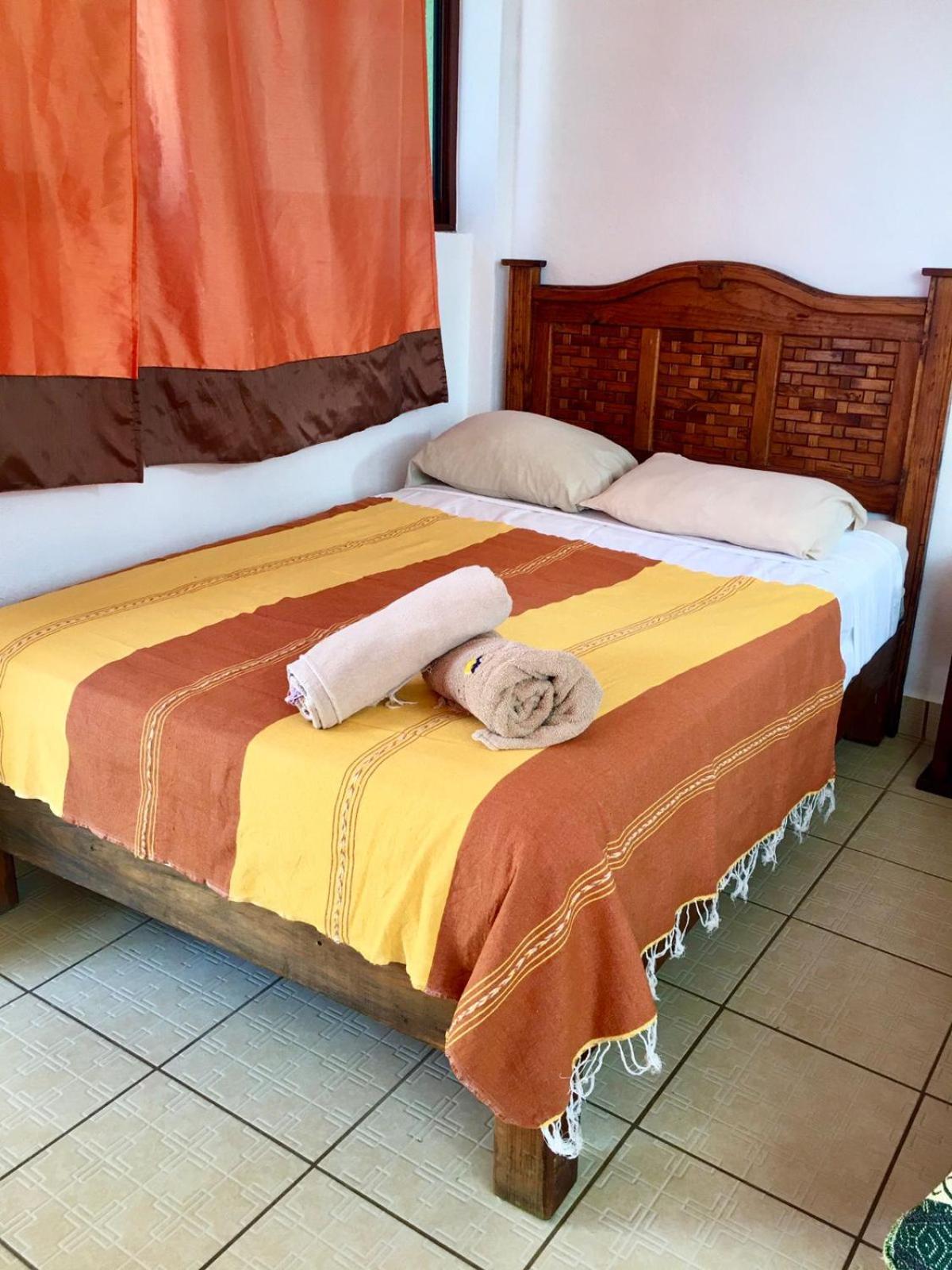 Quadruple Room with Sea View - Photo 2