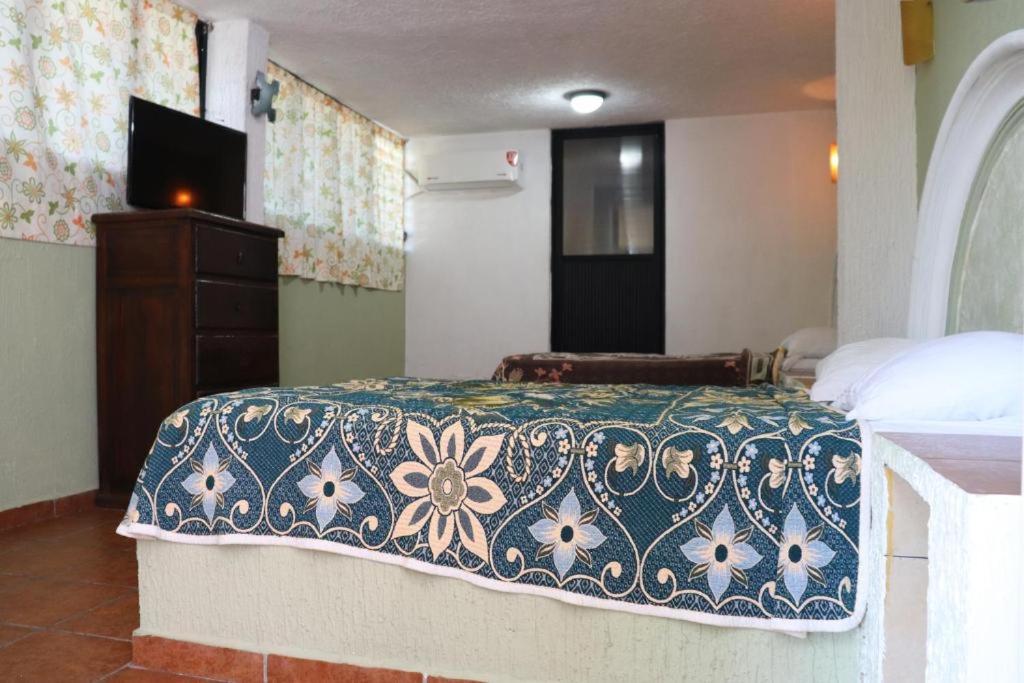 Triple Room - Photo 1