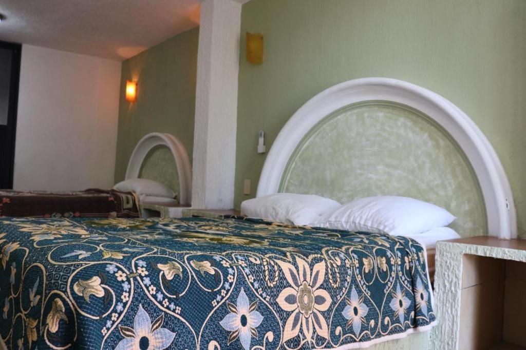 Triple Room - Photo 7