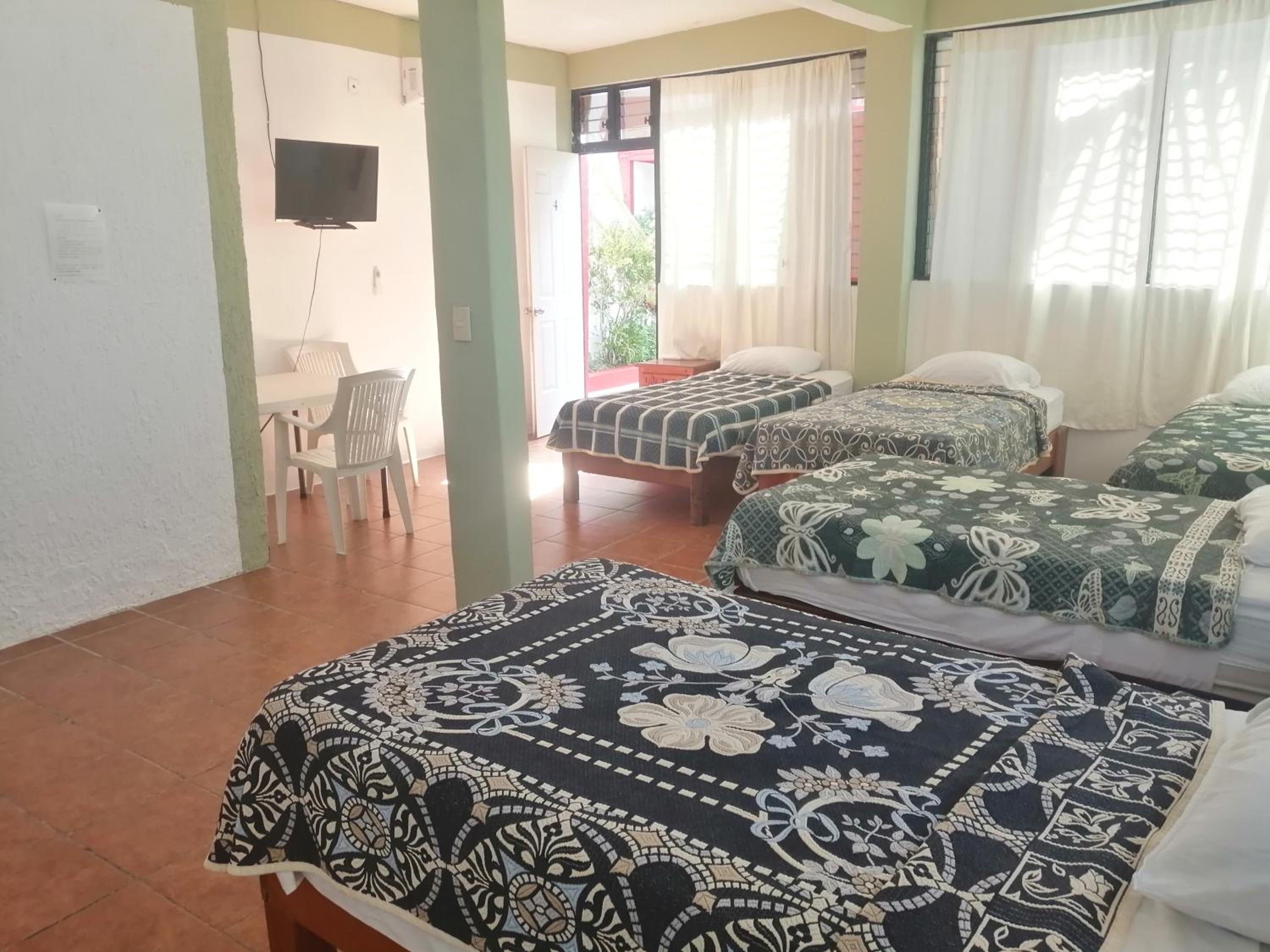 Bungalow with Sea View - Photo 5