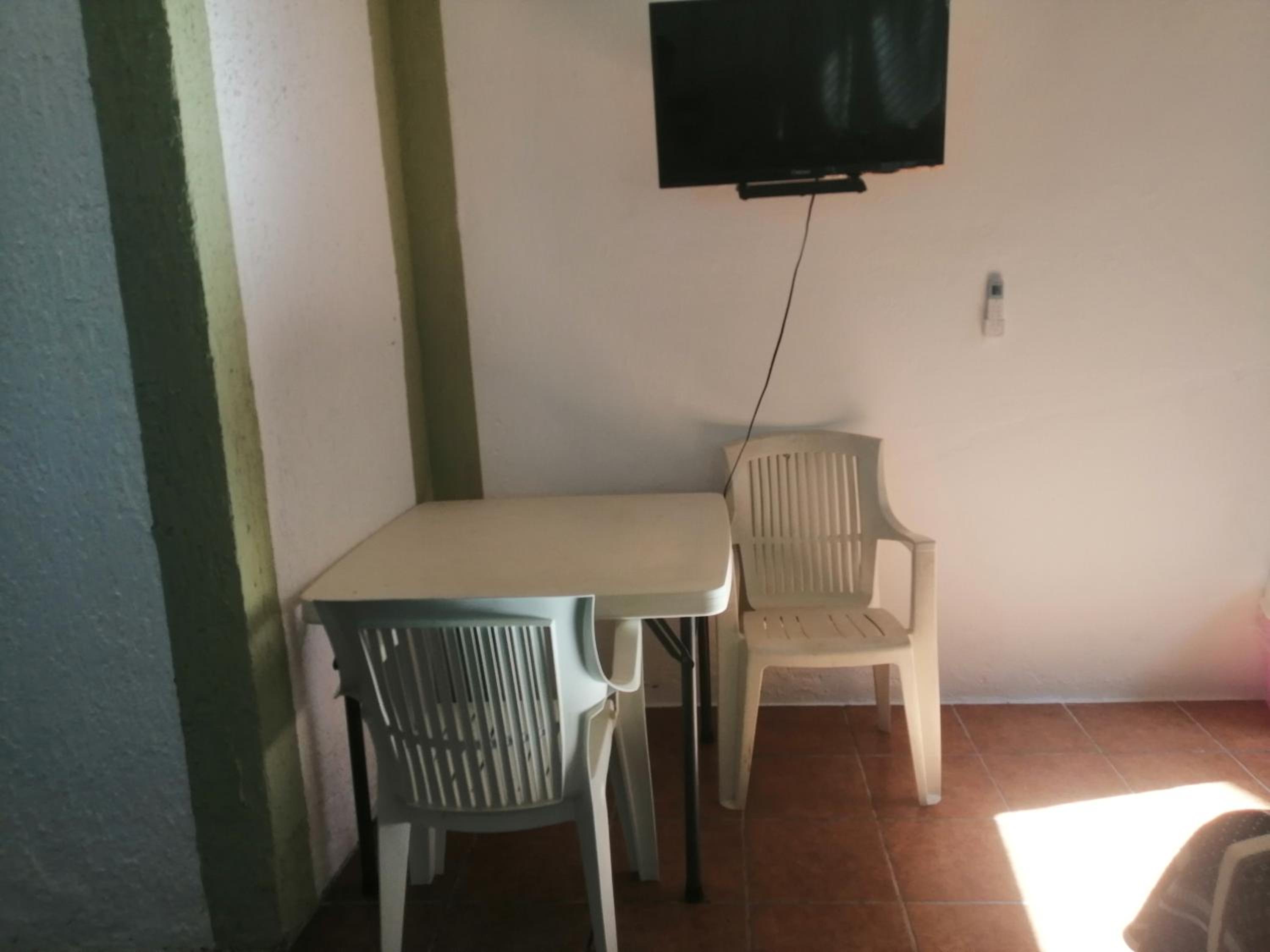 Bungalow with Sea View - Photo 3