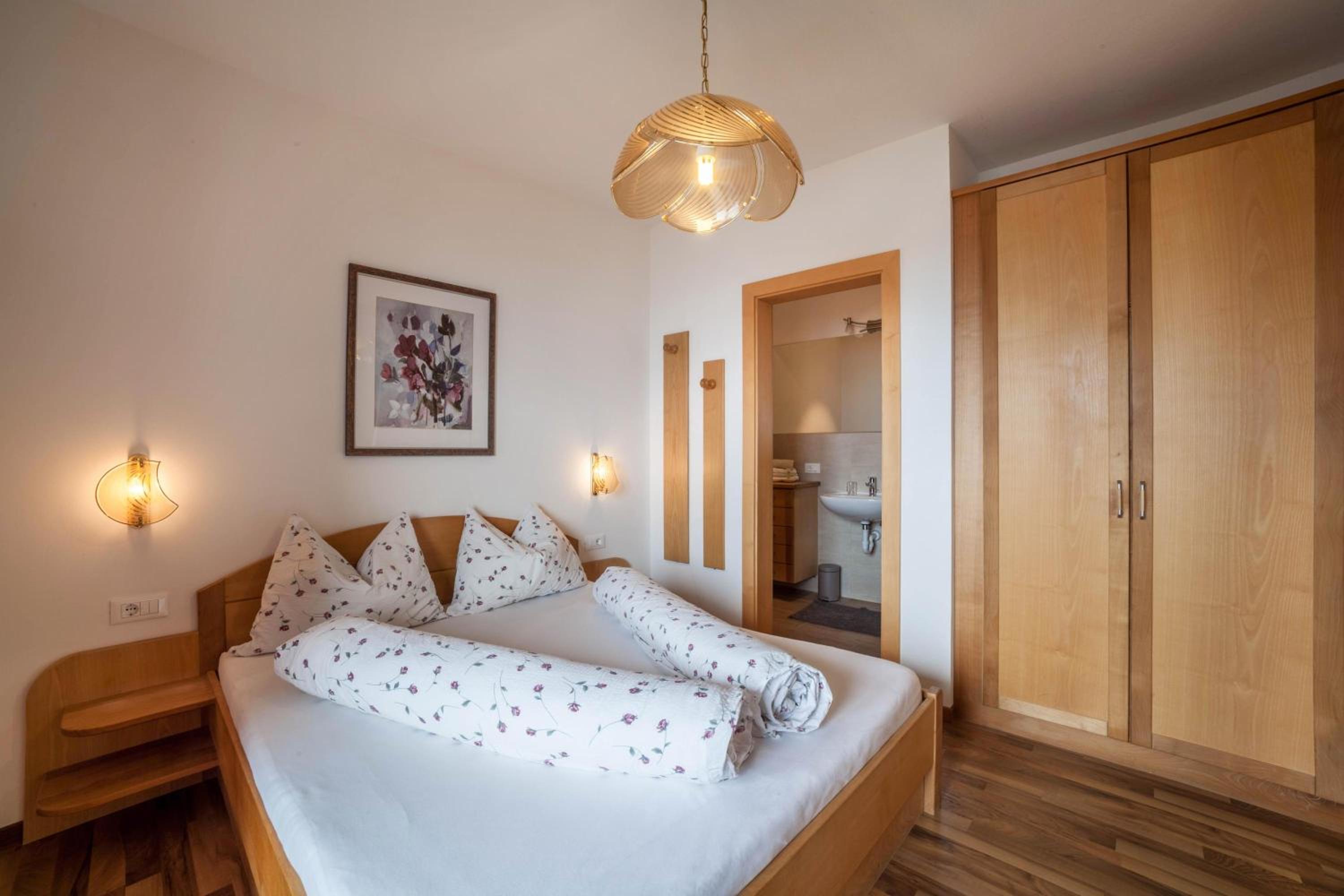 Superior One-Bedroom Apartment with Balcony photo 2