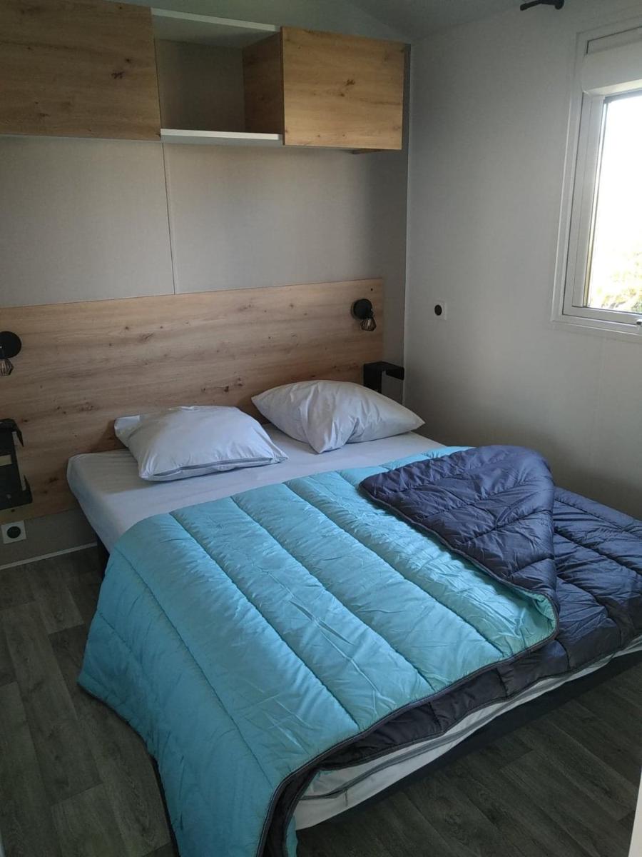 Mobile Home - Photo 5