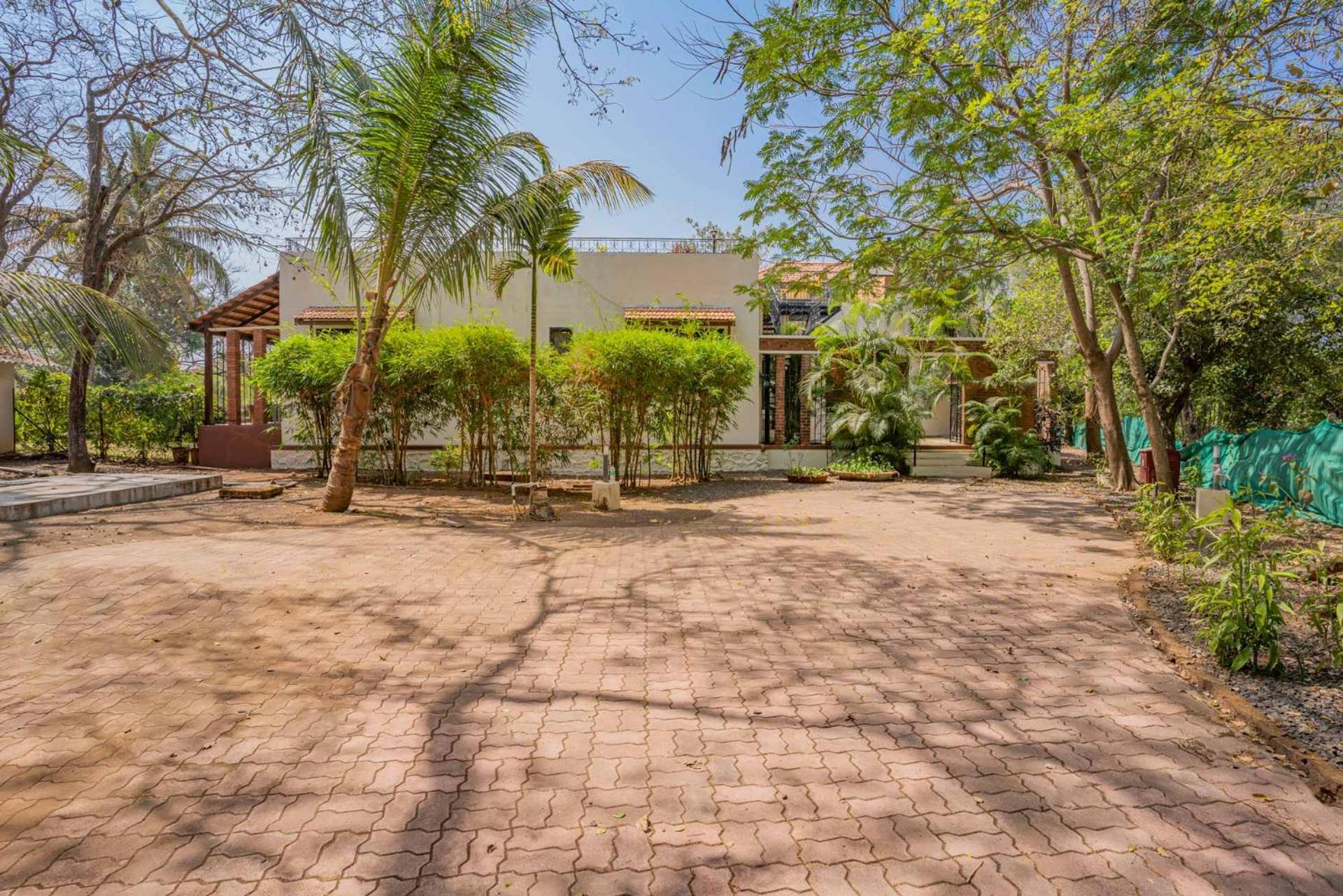 Villa photo 3