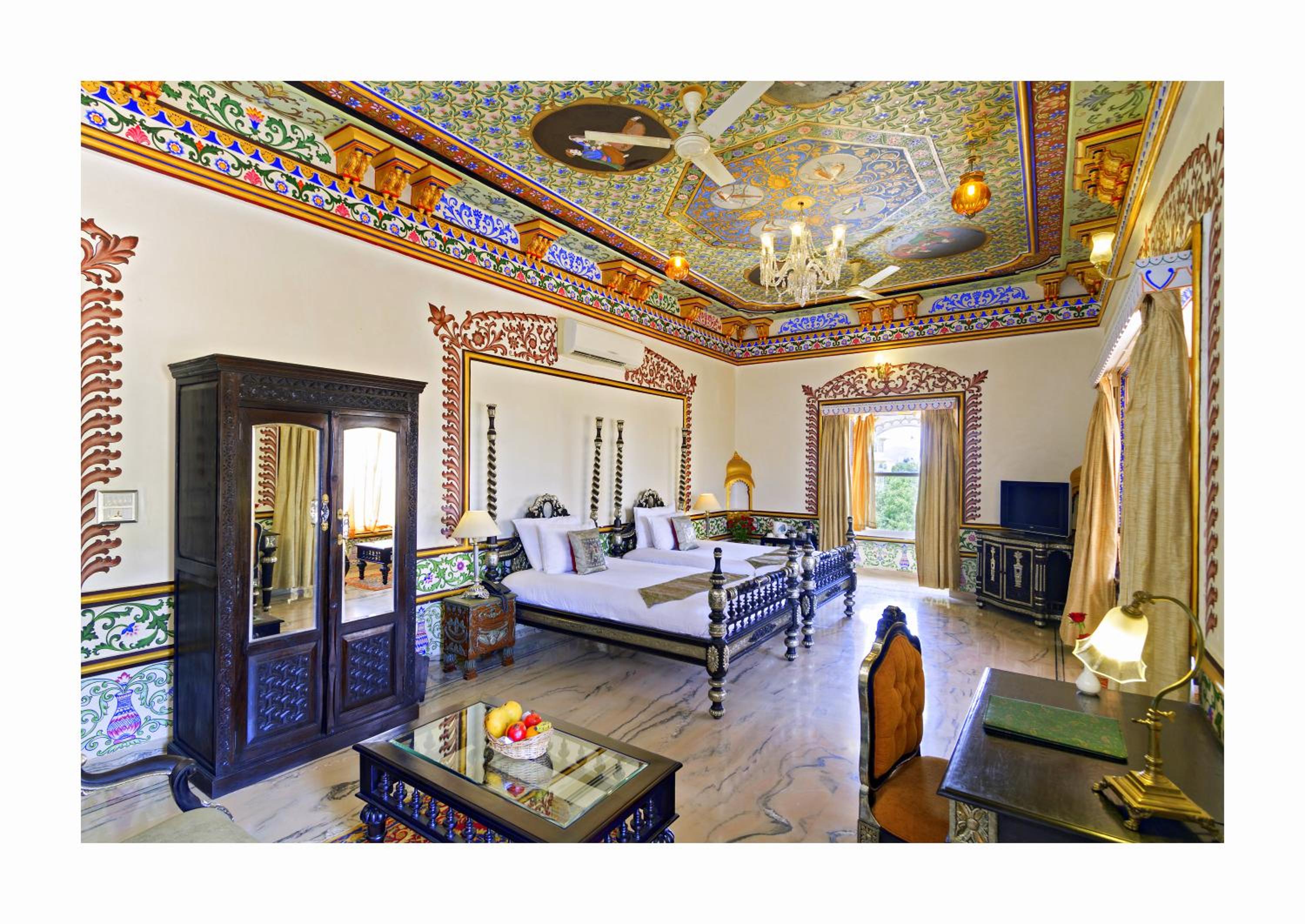 Historical Suite - Photo 3