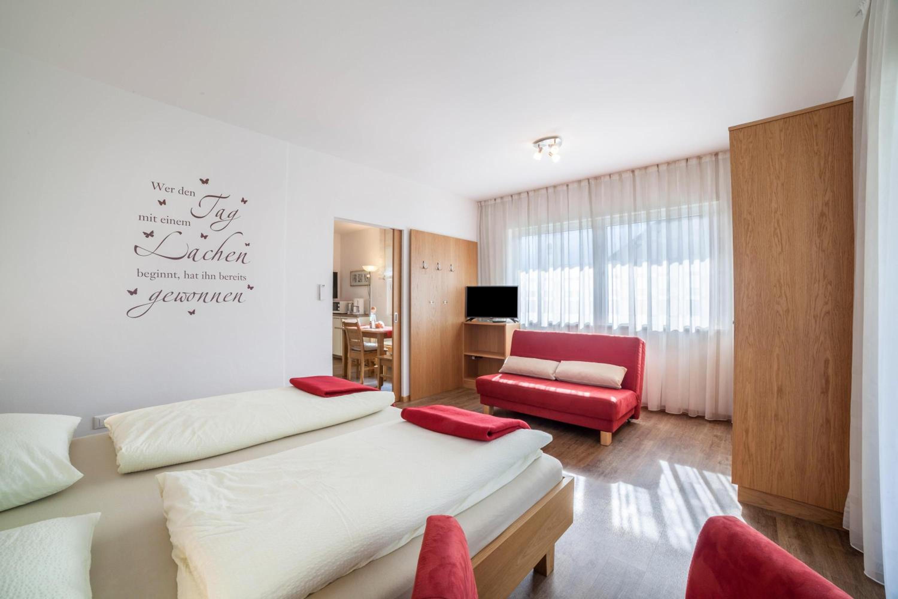 Superior One-Bedroom Apartment with Balcony photo 2