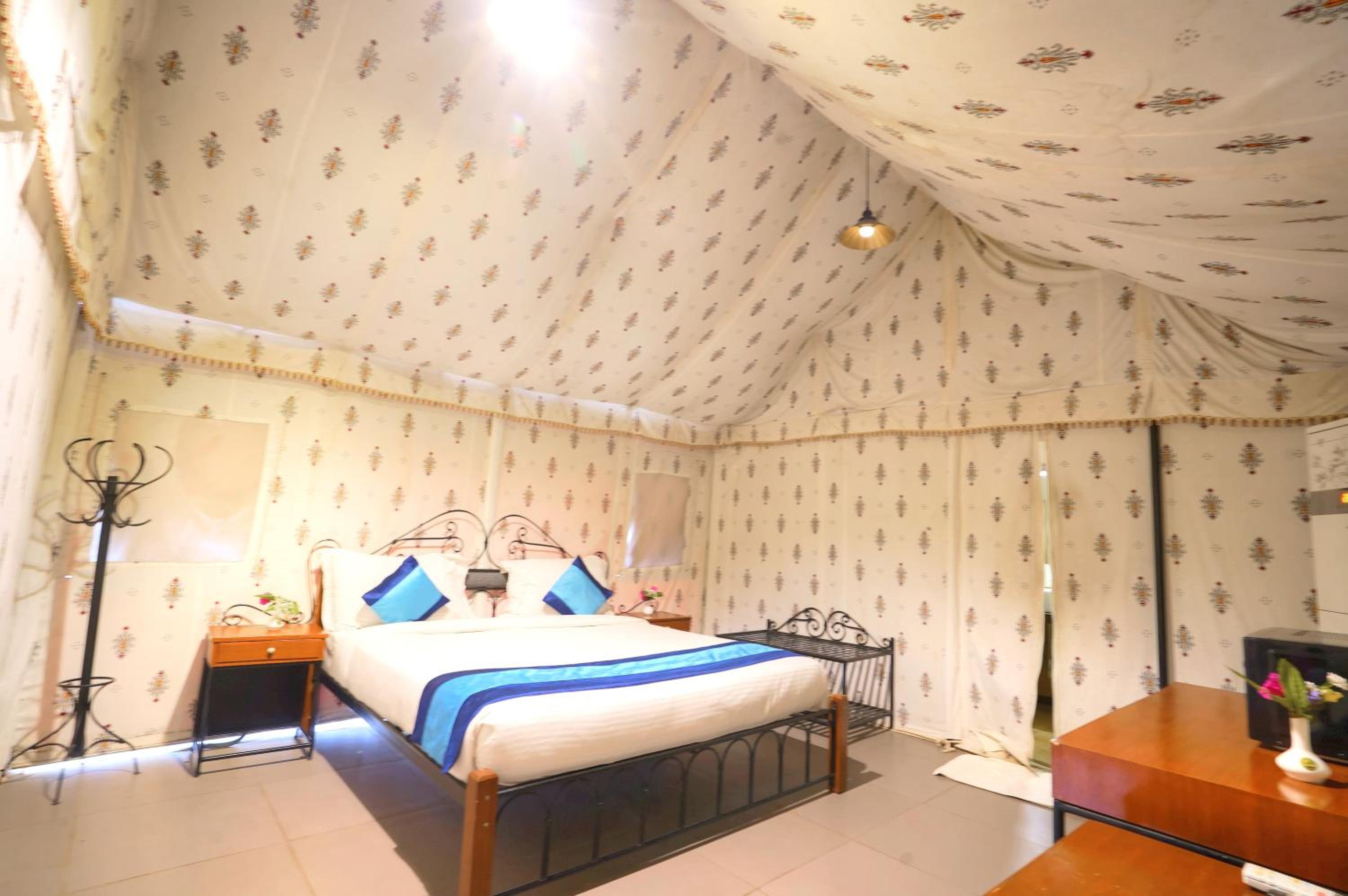 Tent