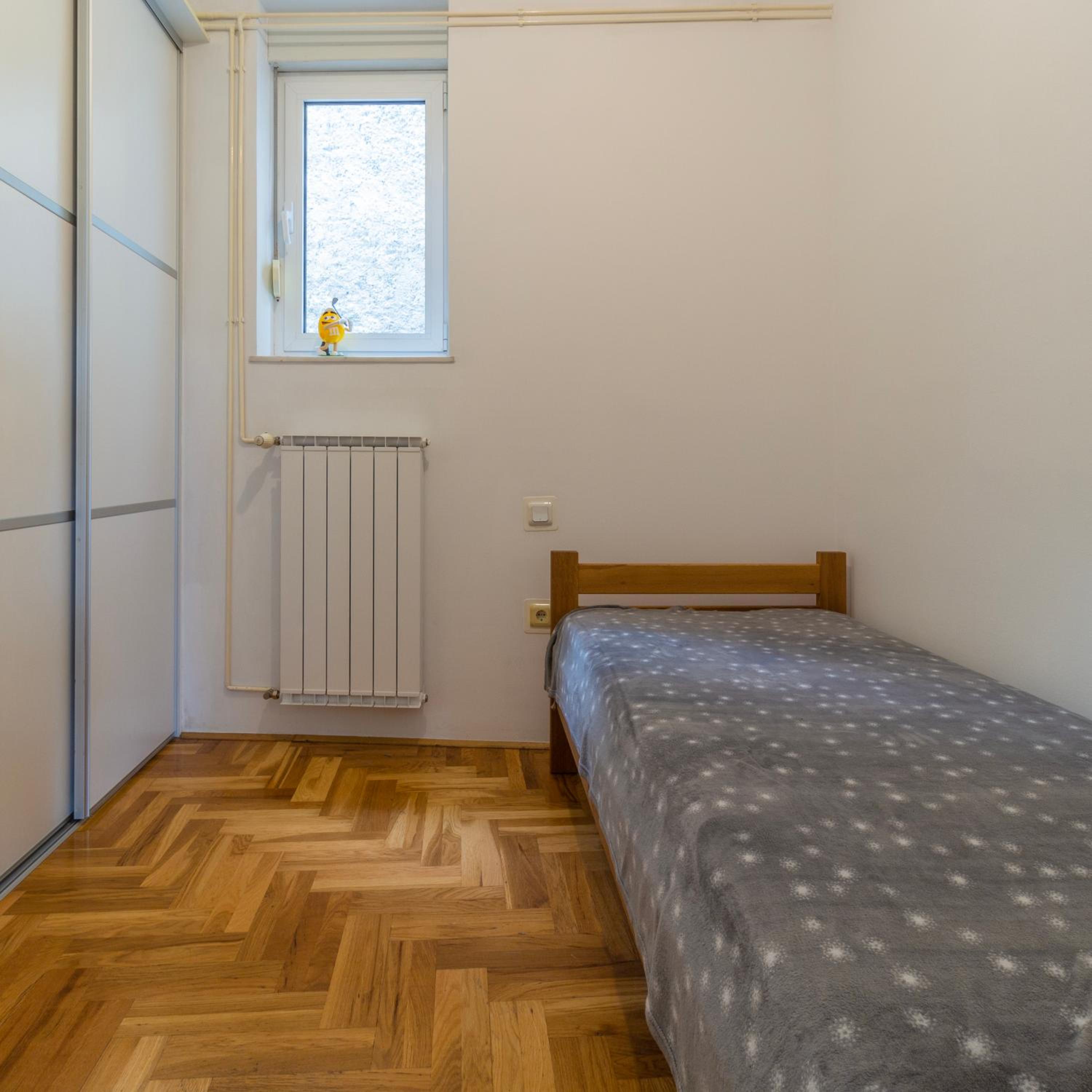 Two-Bedroom Apartment - Photo 9