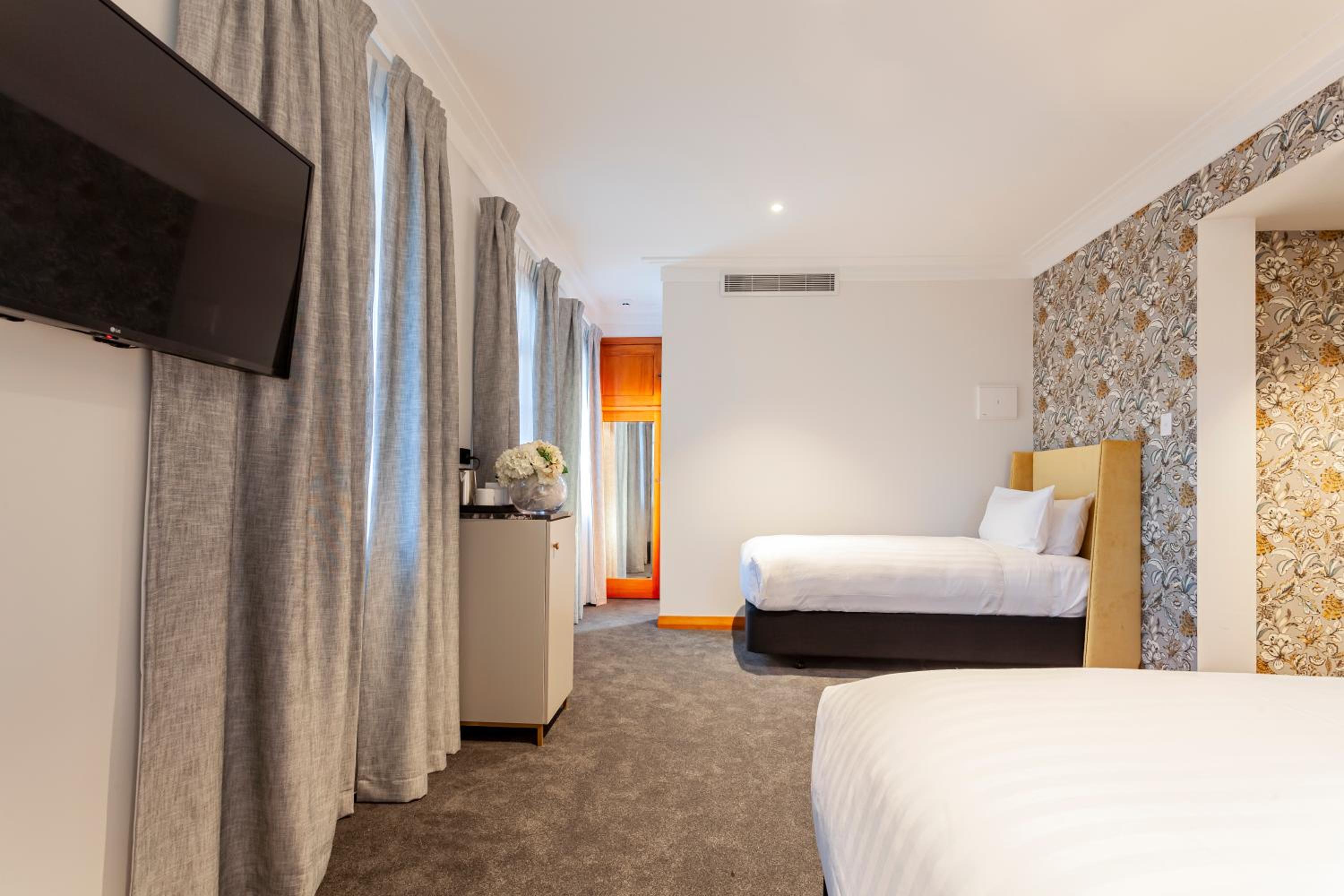 Deluxe Twin Room - Photo 3