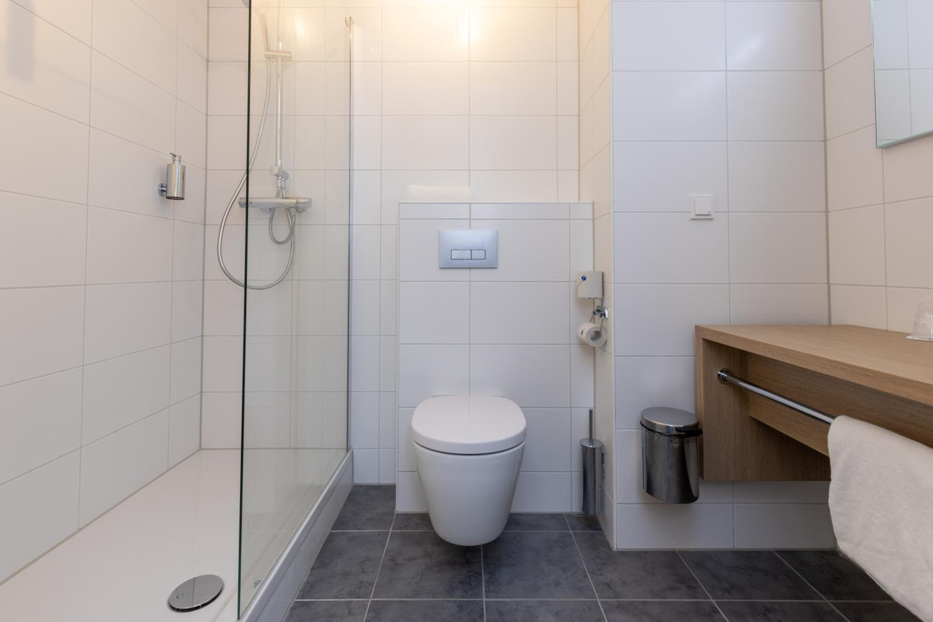 Small Double Room - Photo 4