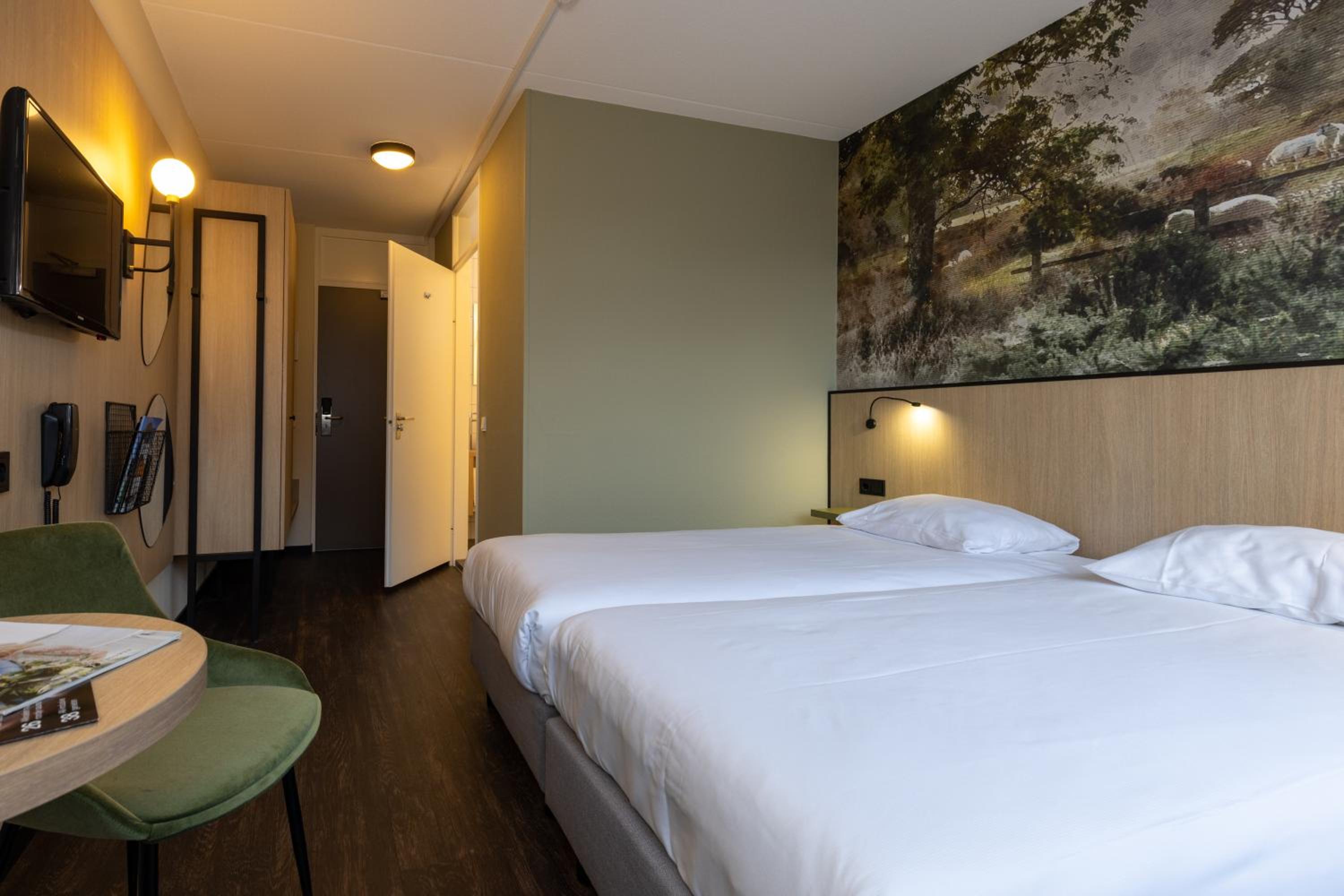 Standard Double Room - Photo 1