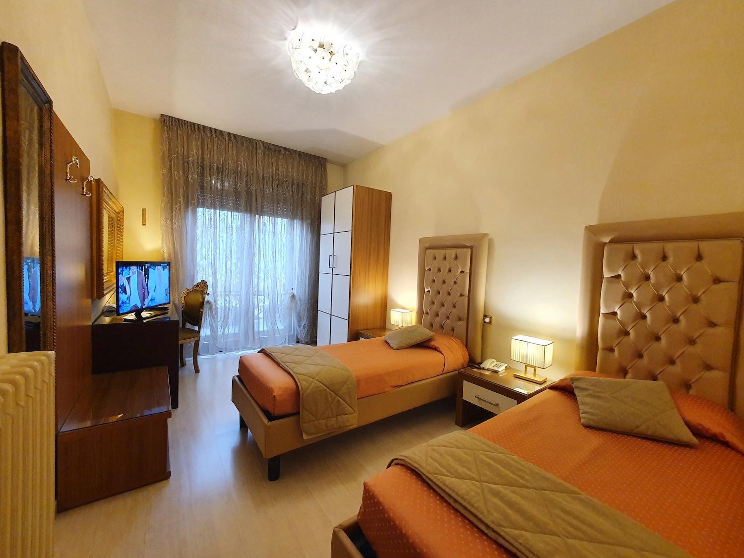 Superior Twin Room - Photo 3