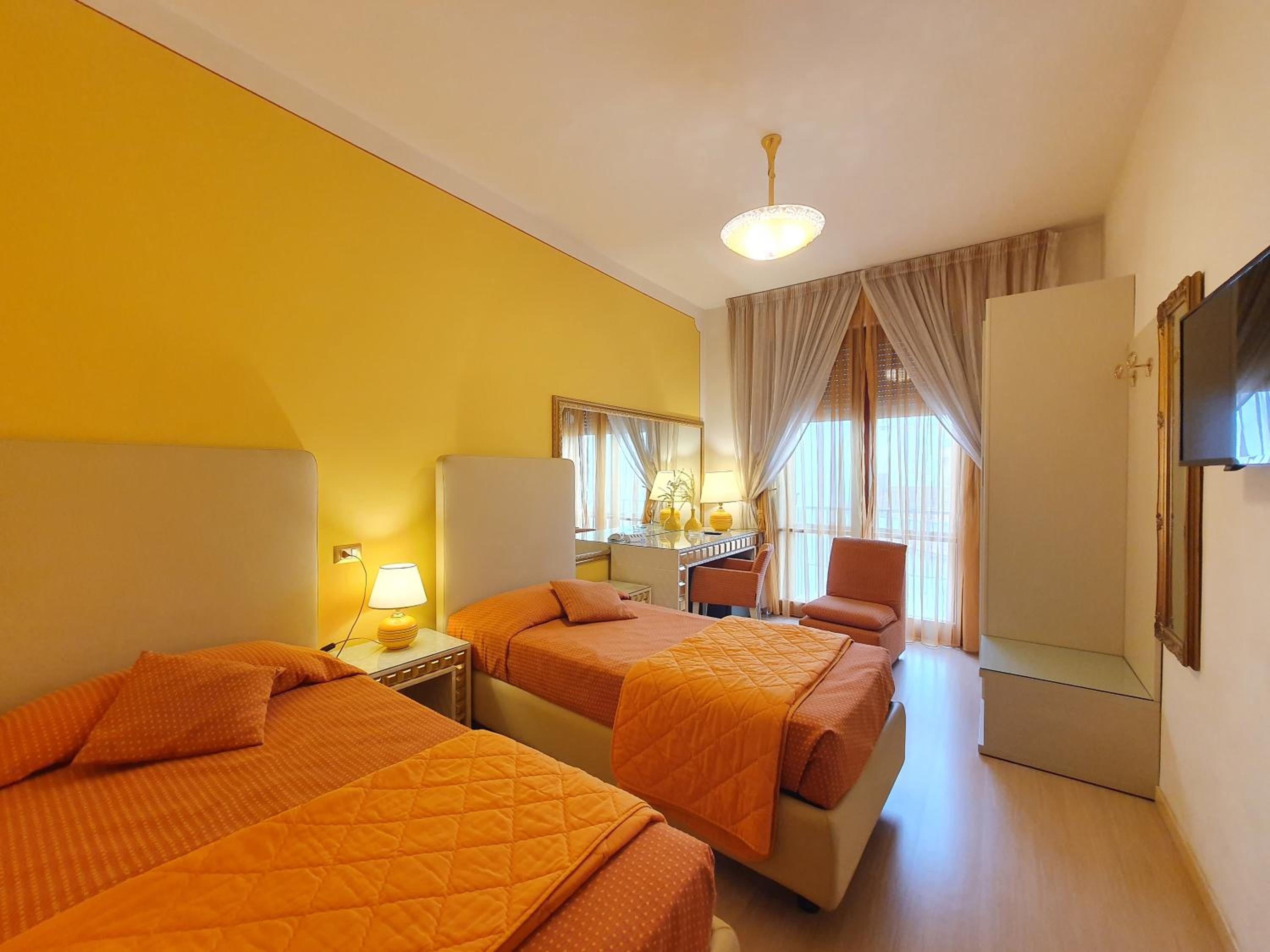 Superior Twin Room - Photo 1