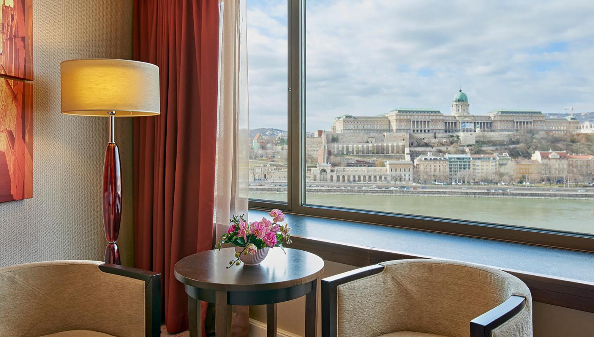 Premium Queen Room with River View - Top Floor - Photo 3